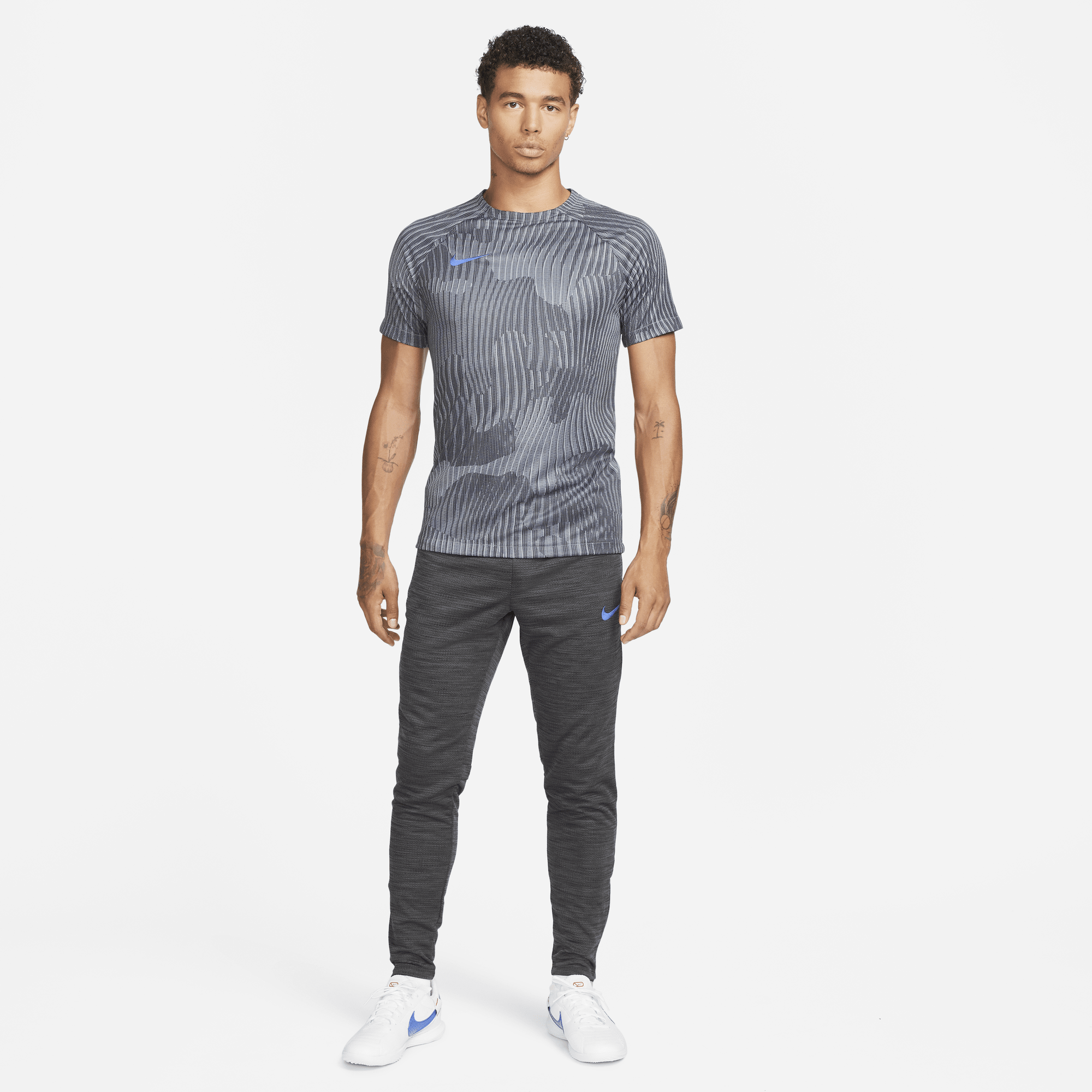 Nike hotsell style men