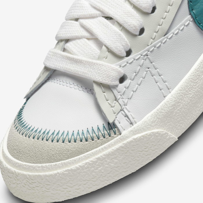 Nike Blazer Low '77 Jumbo image number 6 Nike Blazer Low '77 Jumbo image number 6