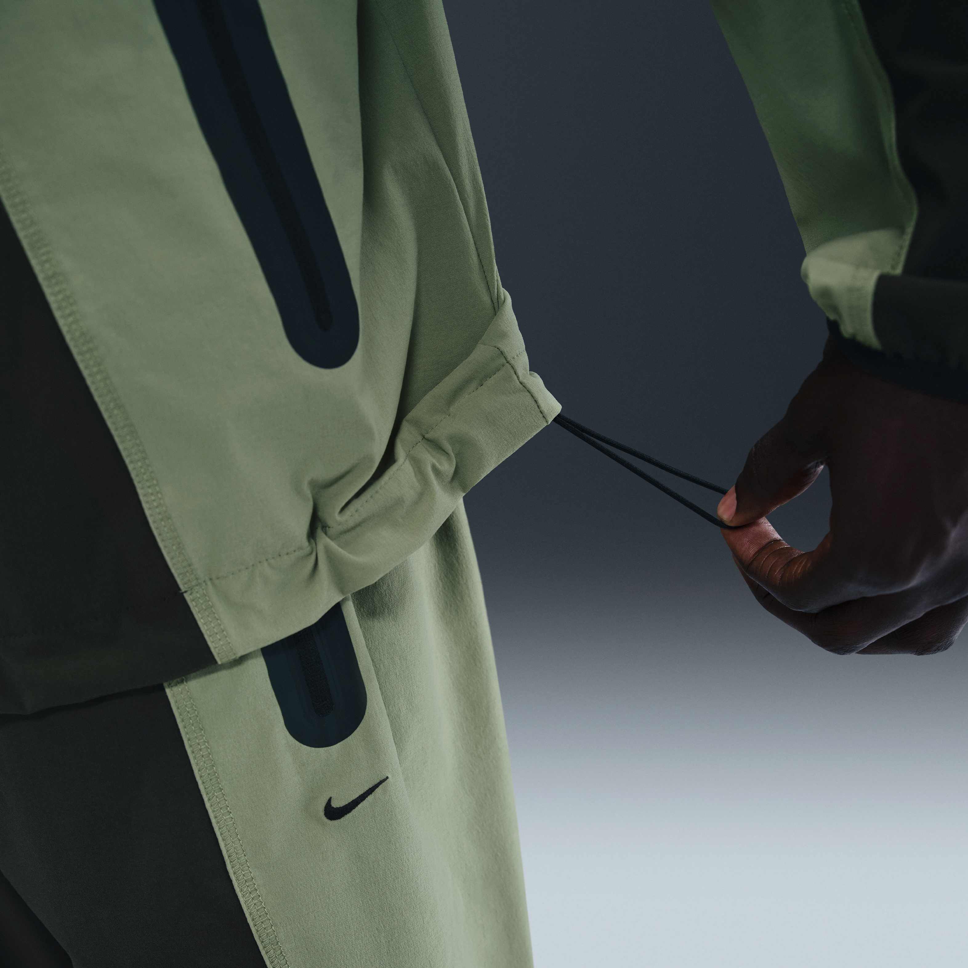 نايكي تك image number 5