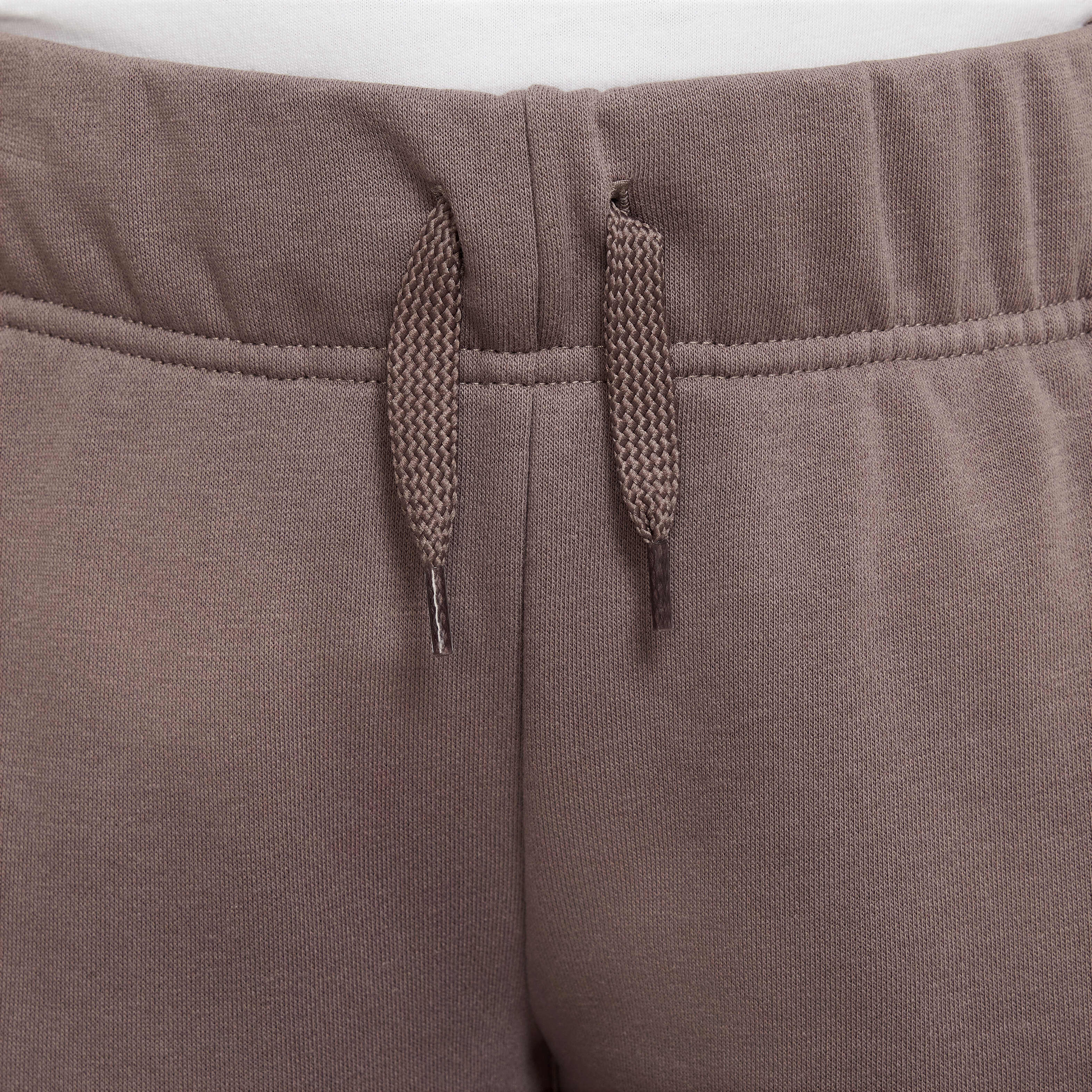 نايكي سبورتسوير كلوب image number 3