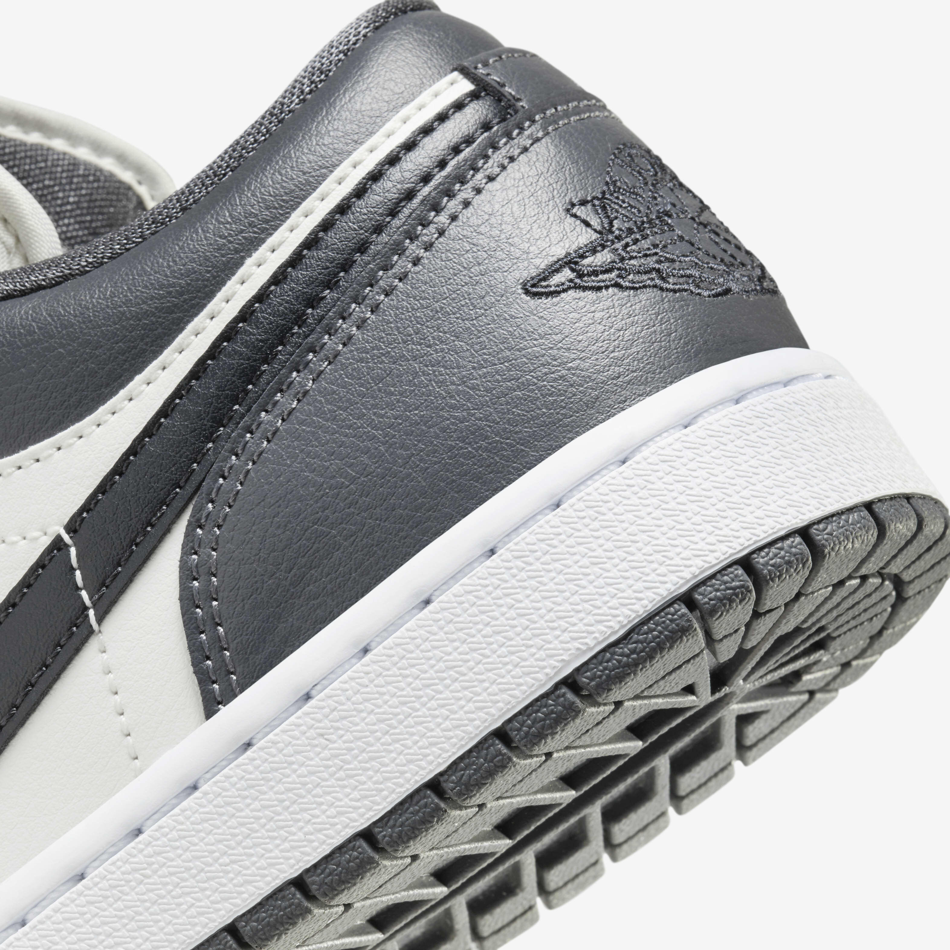 Air Jordan 1 Low image number 7