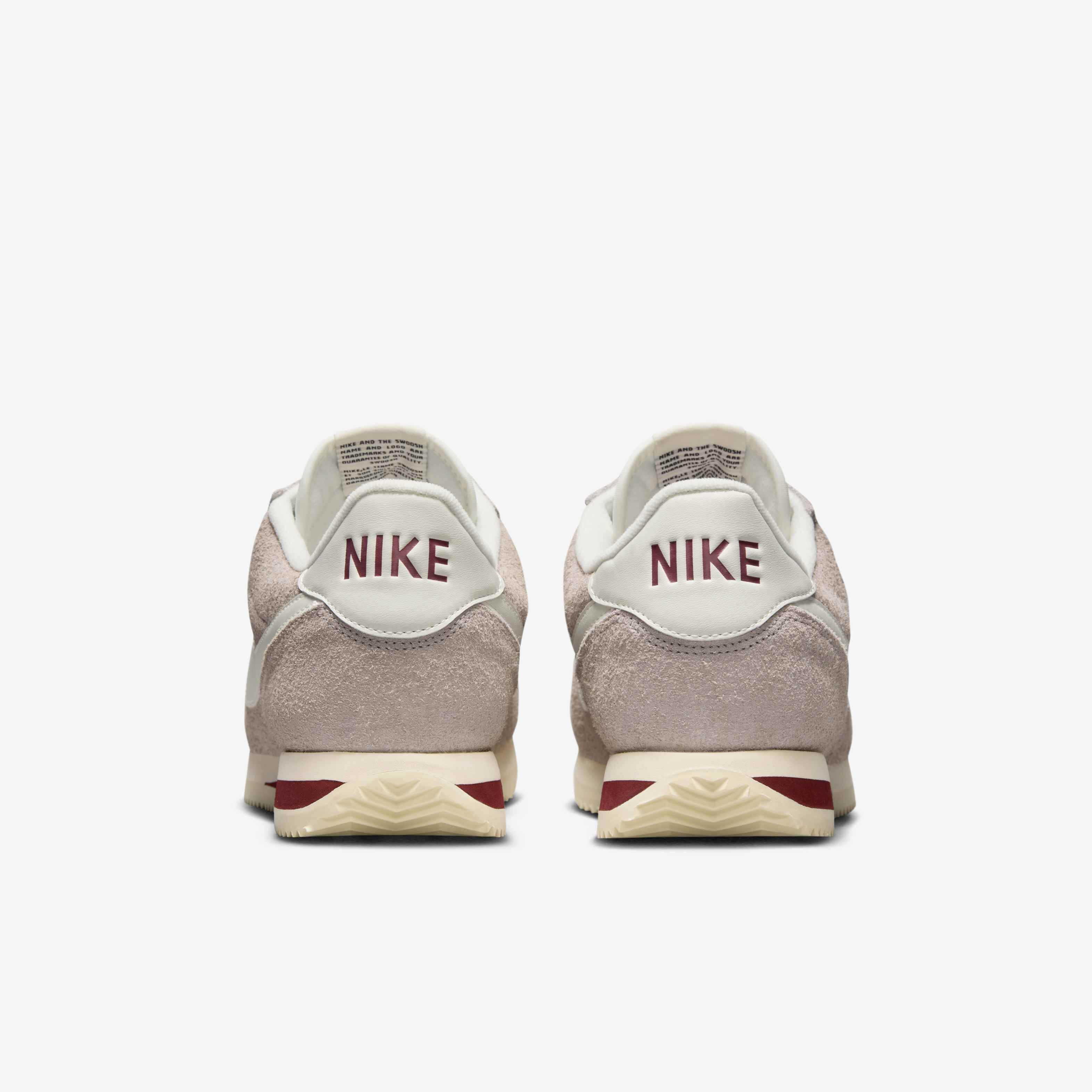 Nike☆Cortez trainers SE スエード スニーカー 2色【UK発】 71qTf4RSr+L._UY900_.jpg