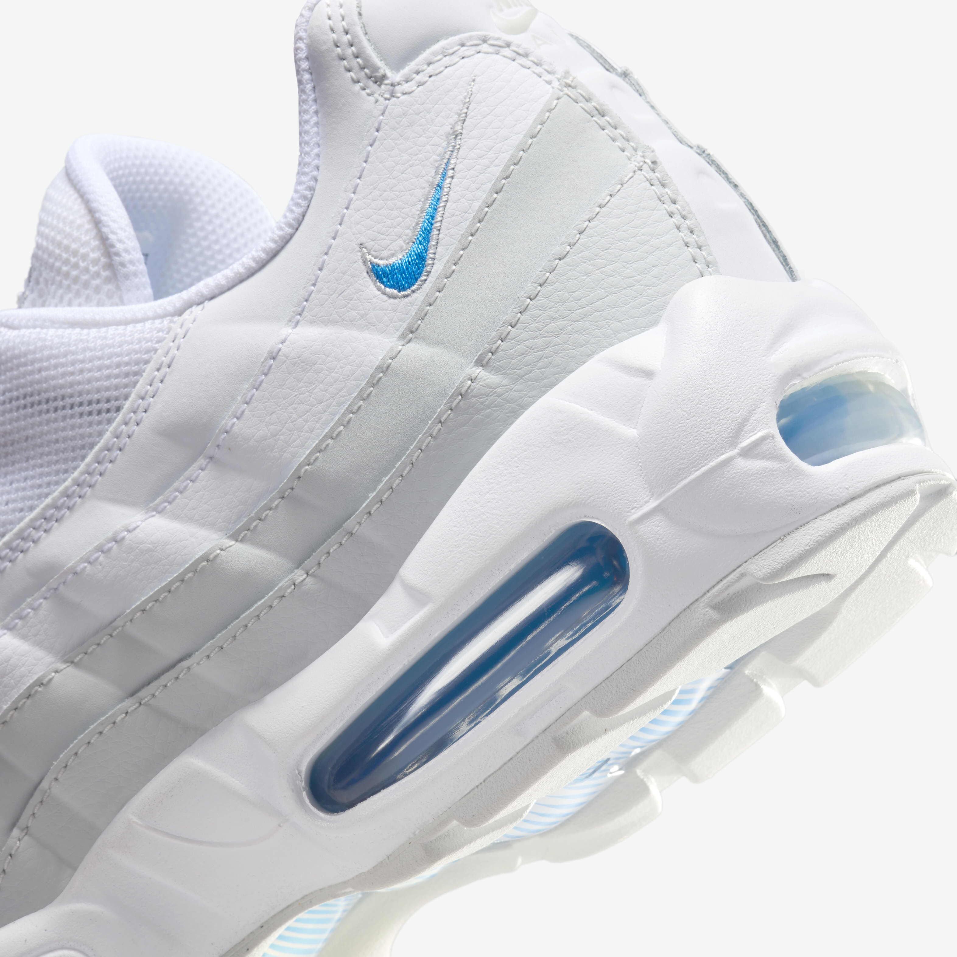 Buy Nike Air Max 95 Men s Shoes Nike Saudi Official