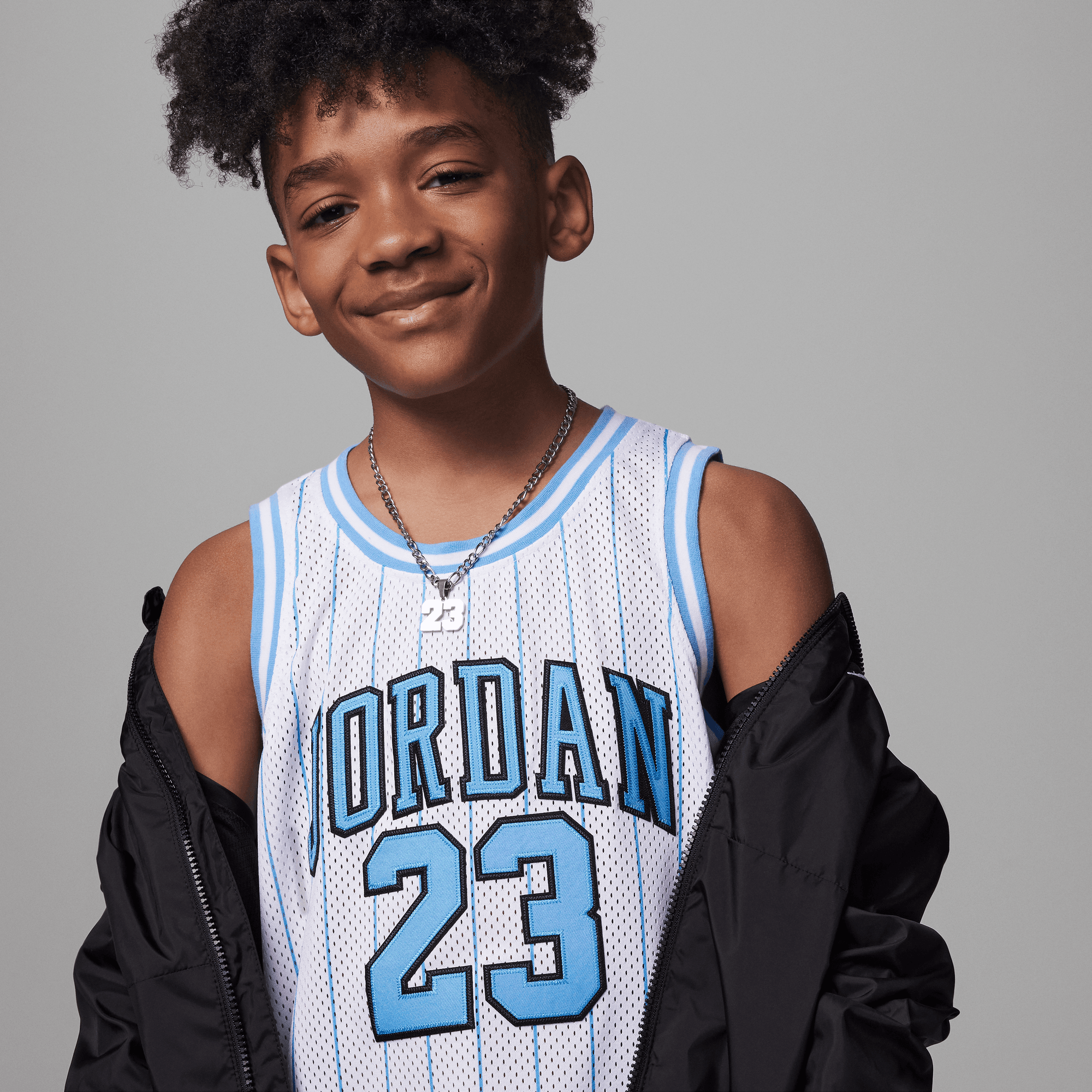 تيشيرت جوردن 23 سترايبد image number 2