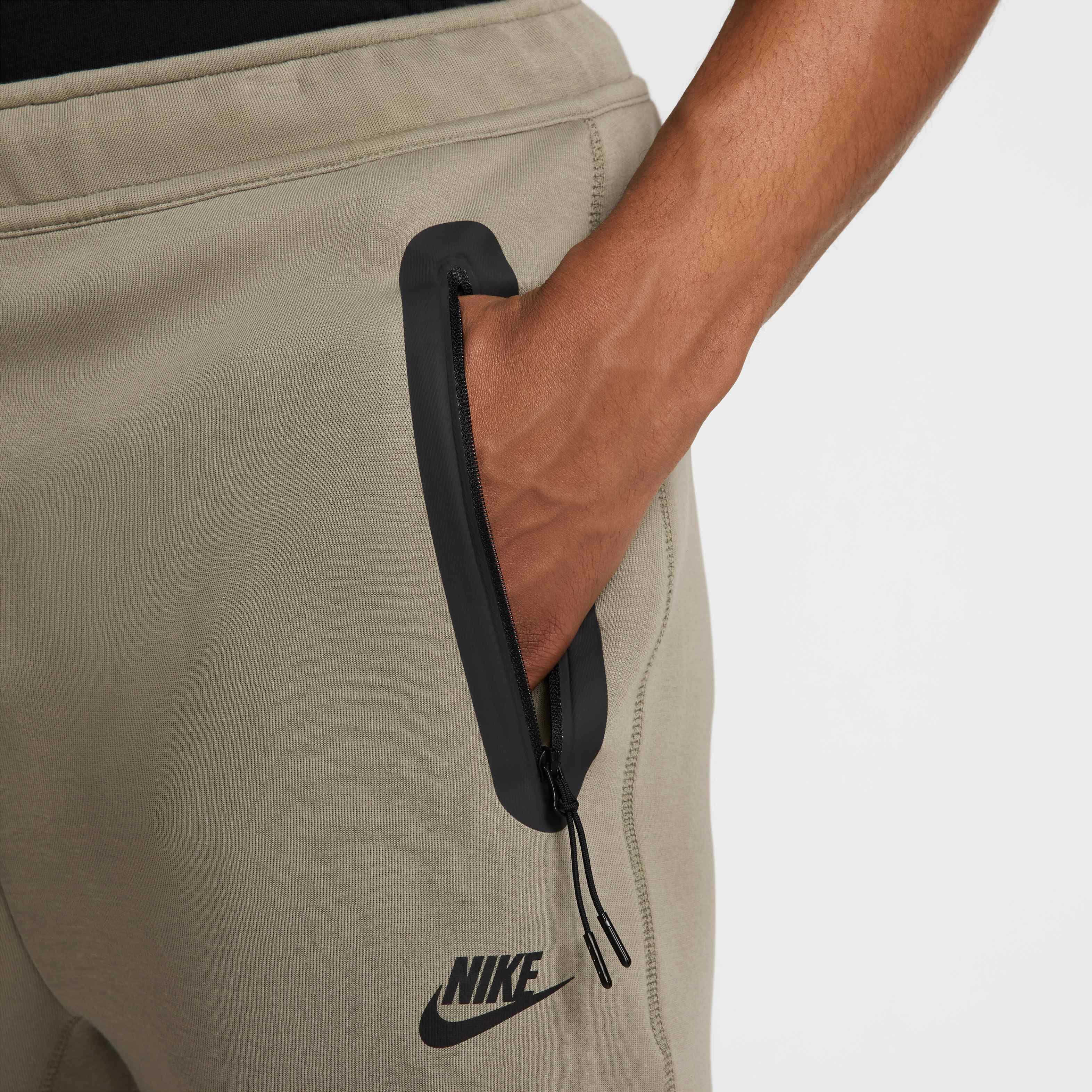 نايكي تك image number 3