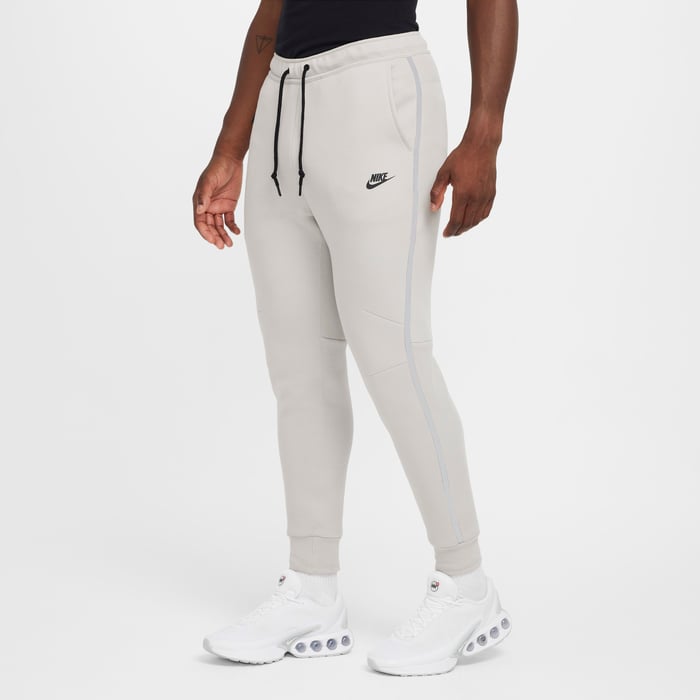 Nike Tech image number 0 Nike Tech image number 0