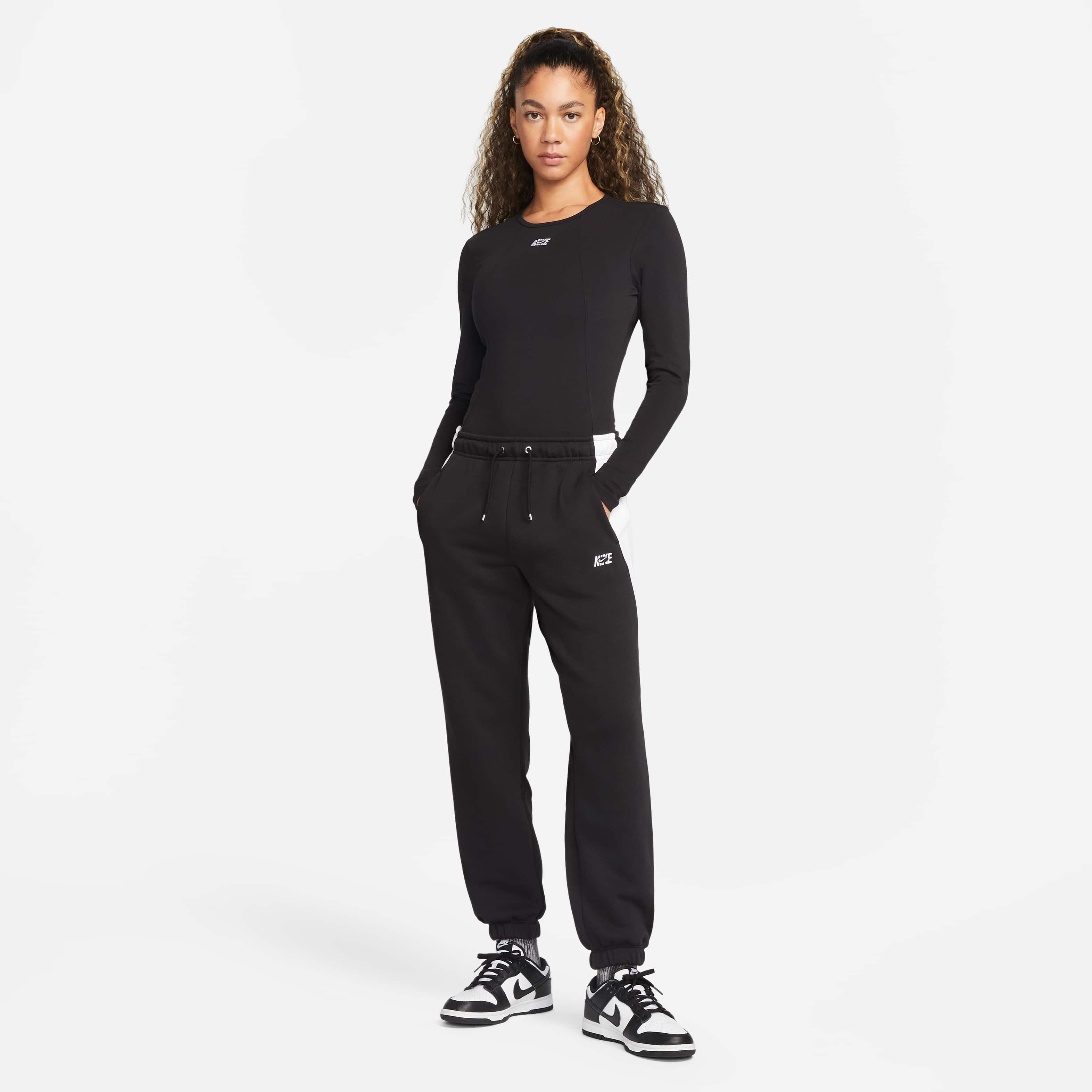 Nike Sportswear Icon Clash image number 3
