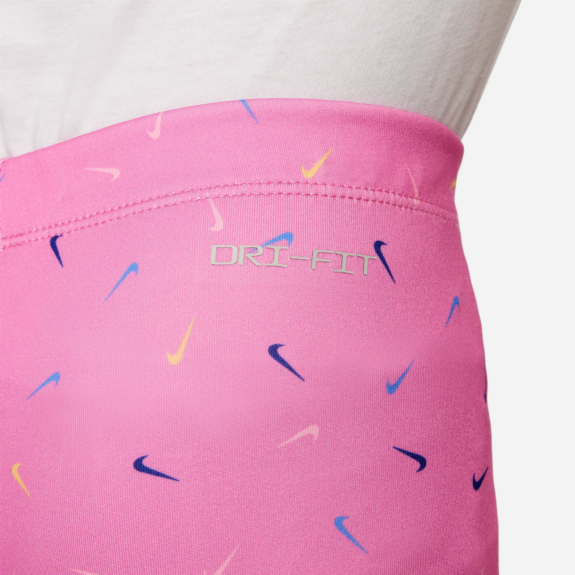 Nike Graphic Tee and Printed Leggings Set image number 3