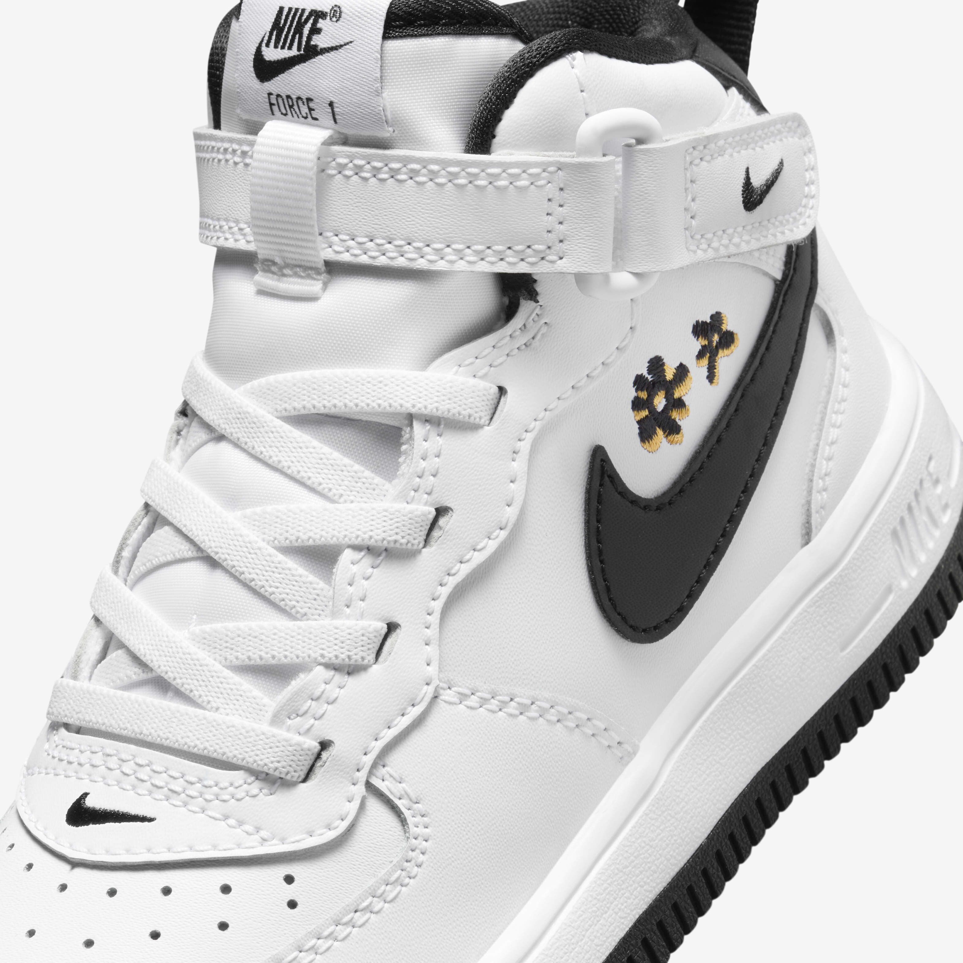 Nike Force 1 Mid SE EasyOn image number 6