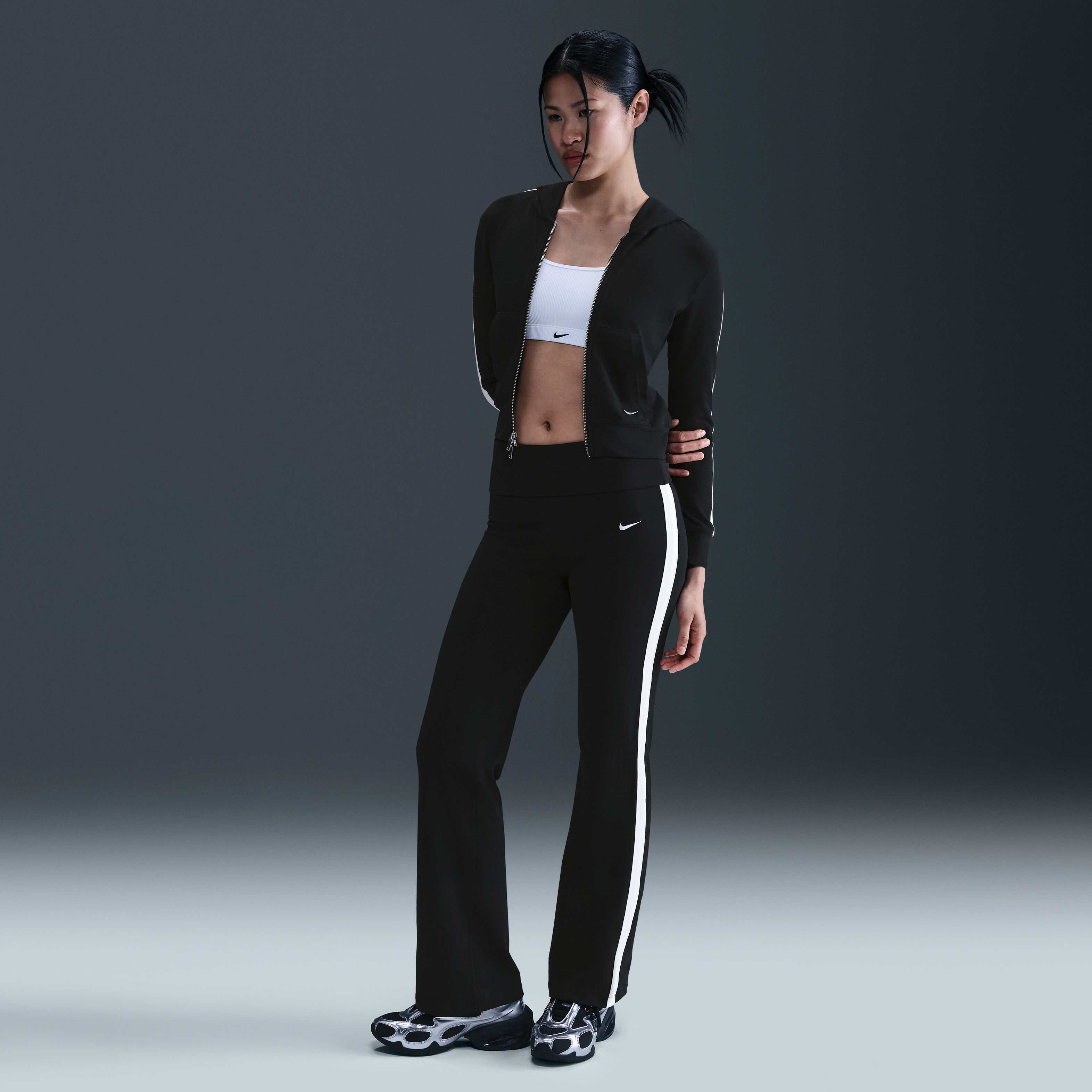 Nike Sportswear image number 0
