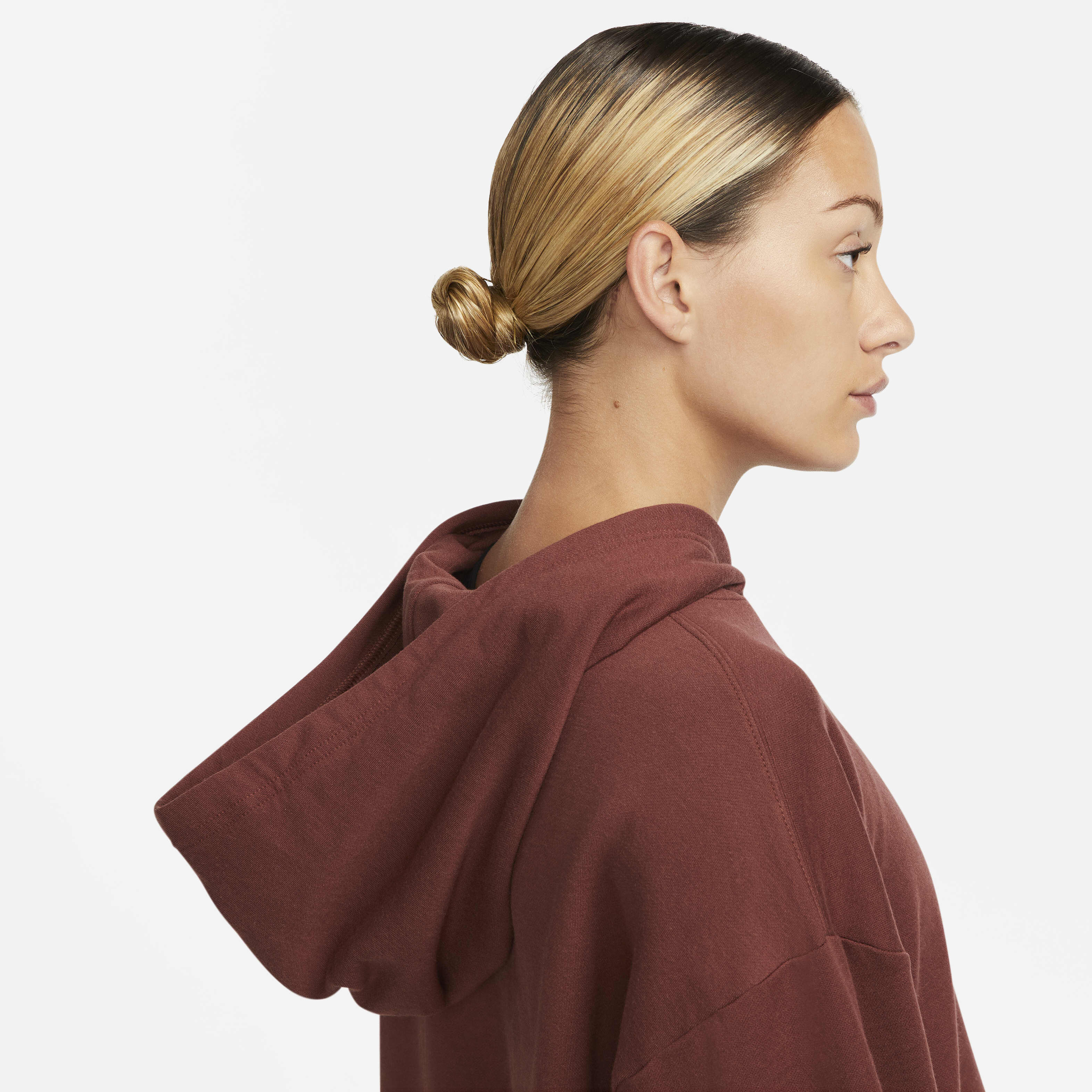 Nike Yoga Luxe image number 2