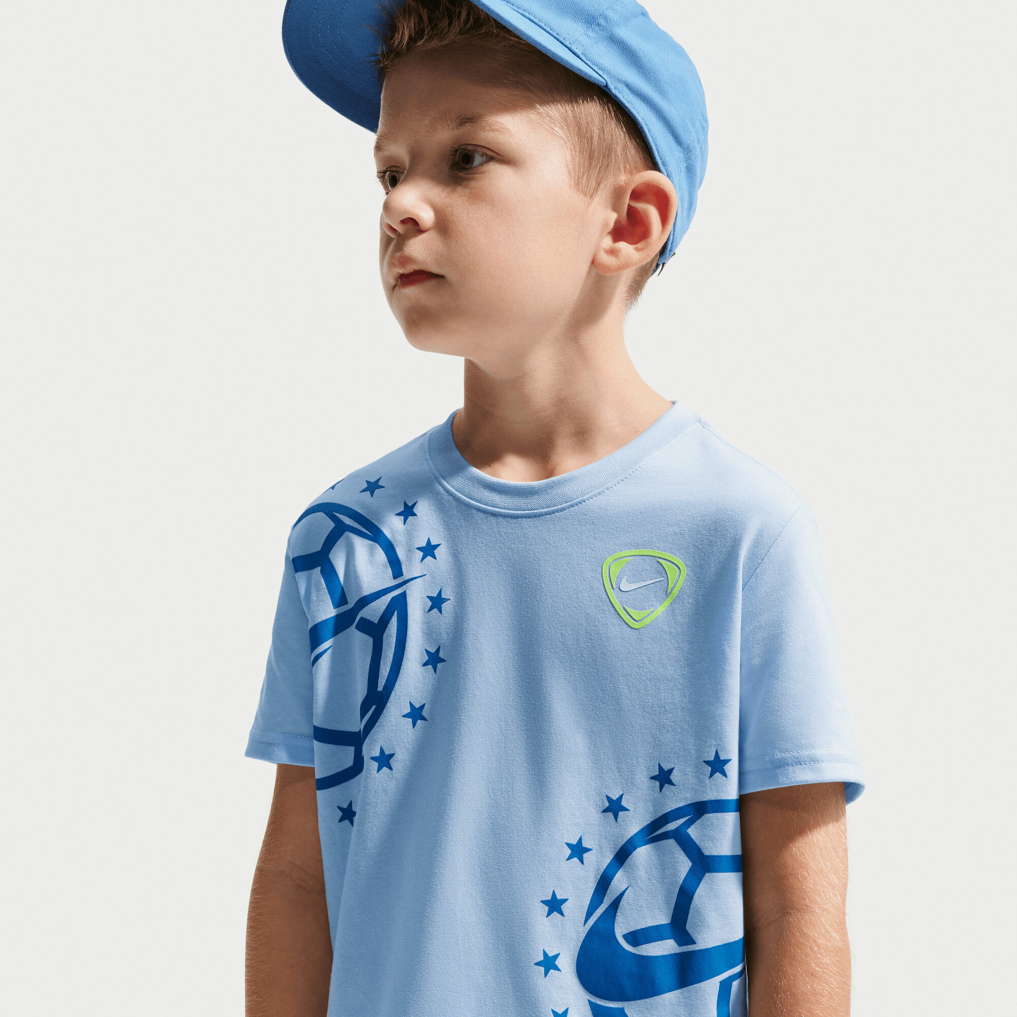 Nike image number 2
