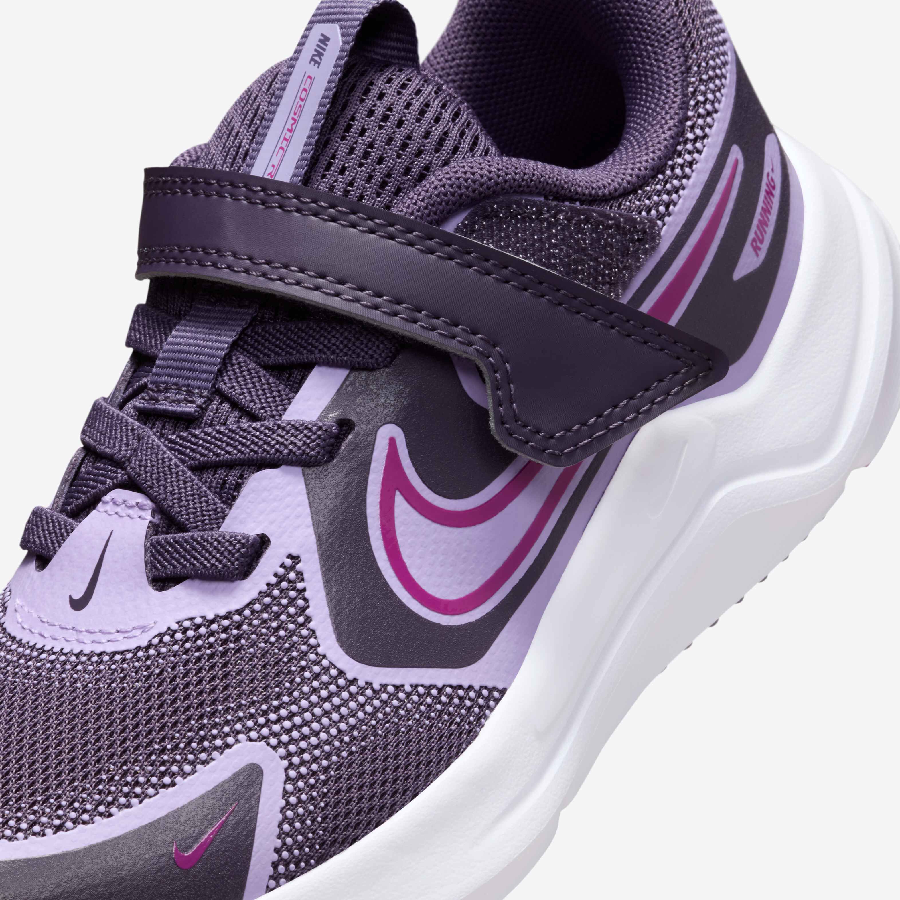 Nike Cosmic Runner image number 6