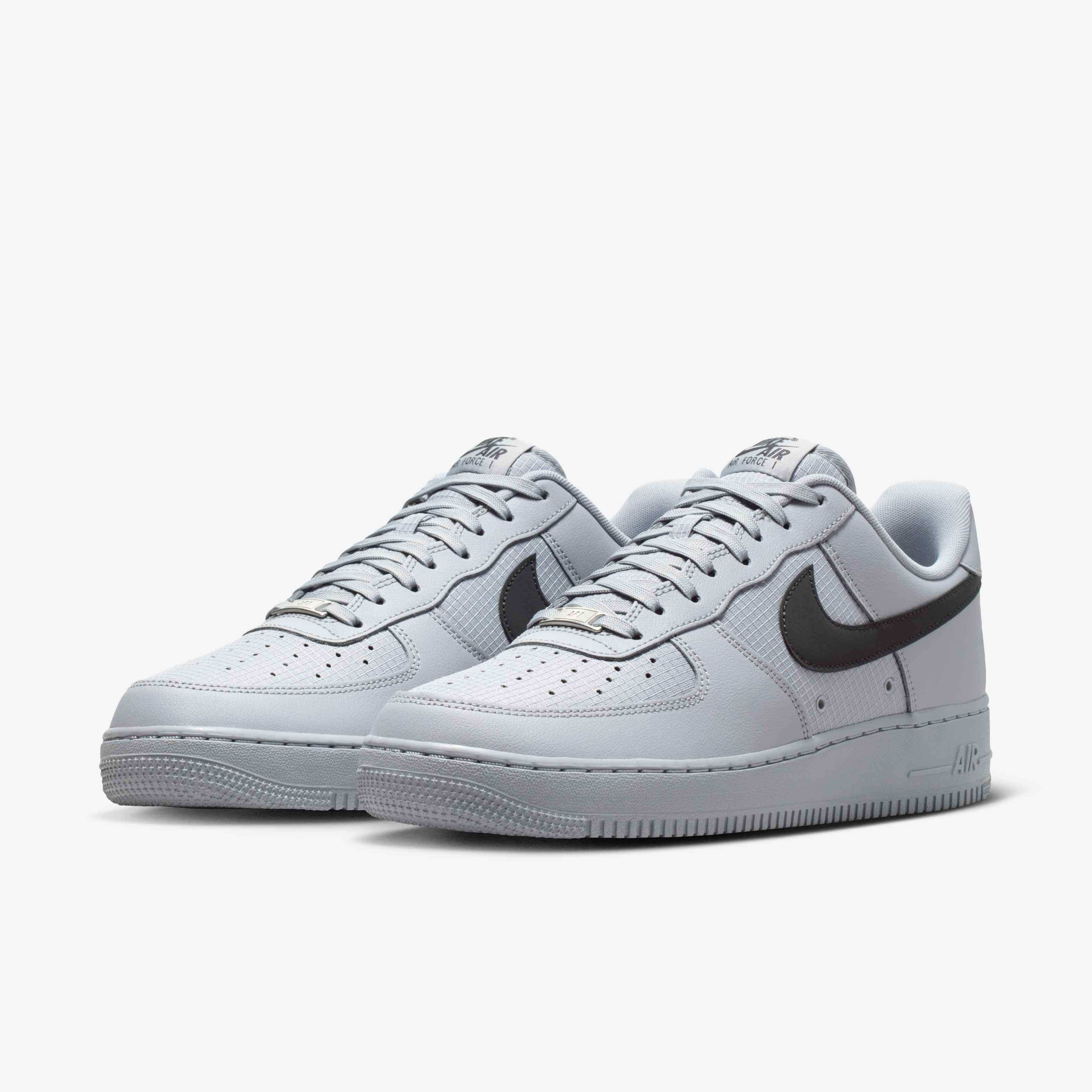 Nike Air Force 1 '07 LV8 image number 4
