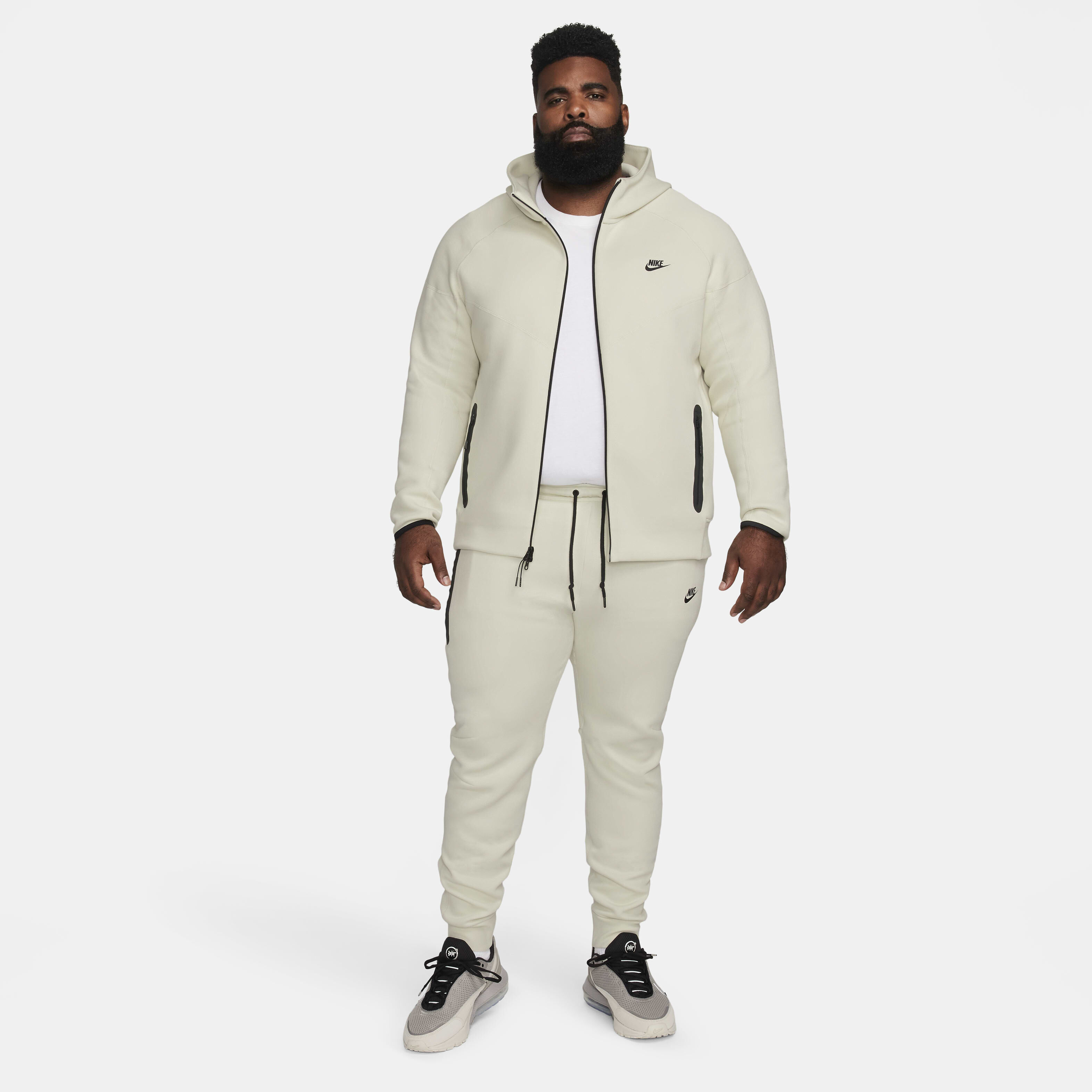 White nike tech tracksuit best sale