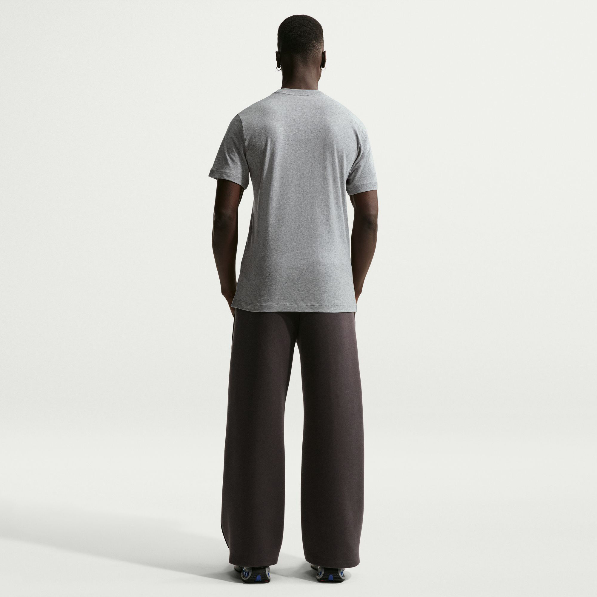 Nike Sportswear Club image number 1