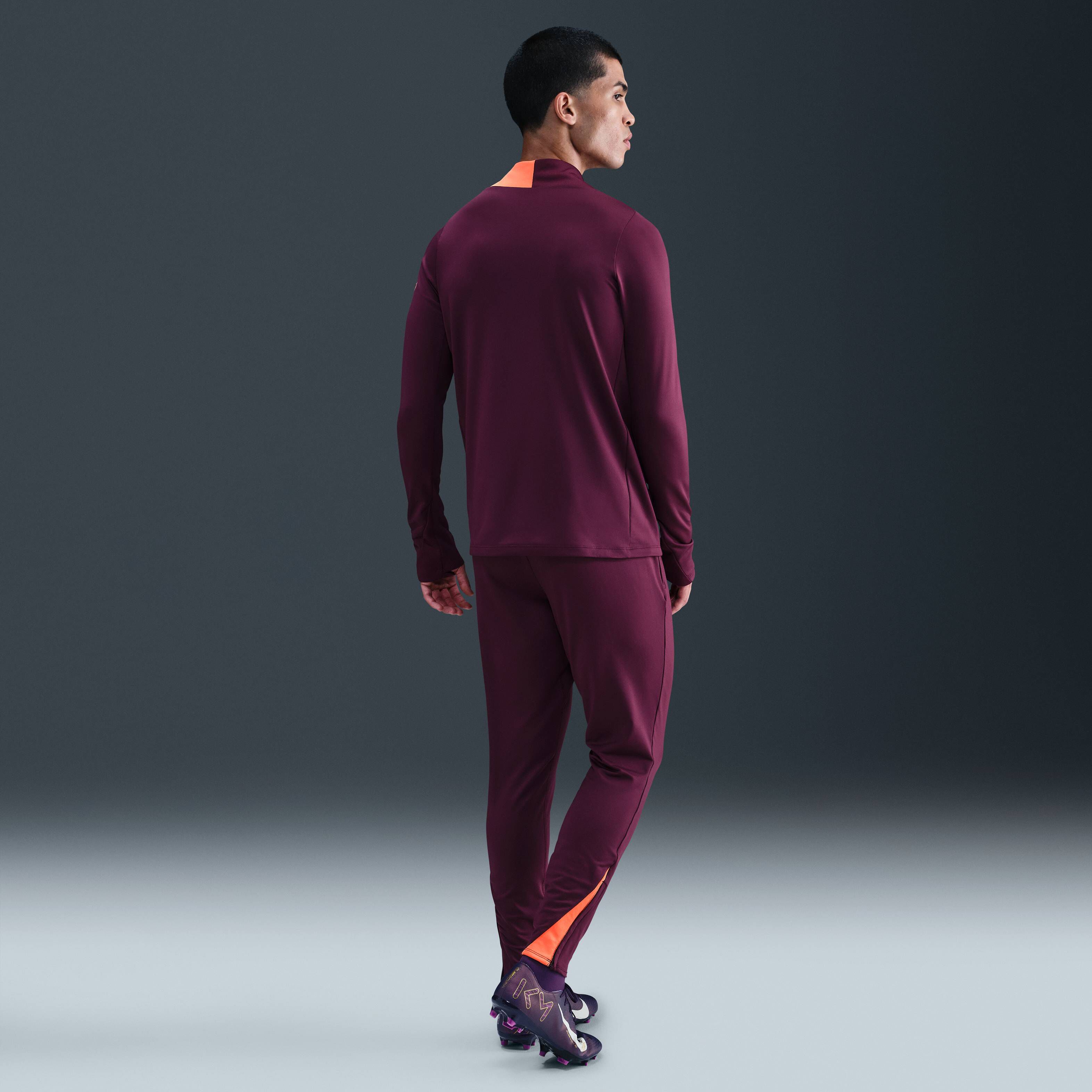 Nike Strike image number 4