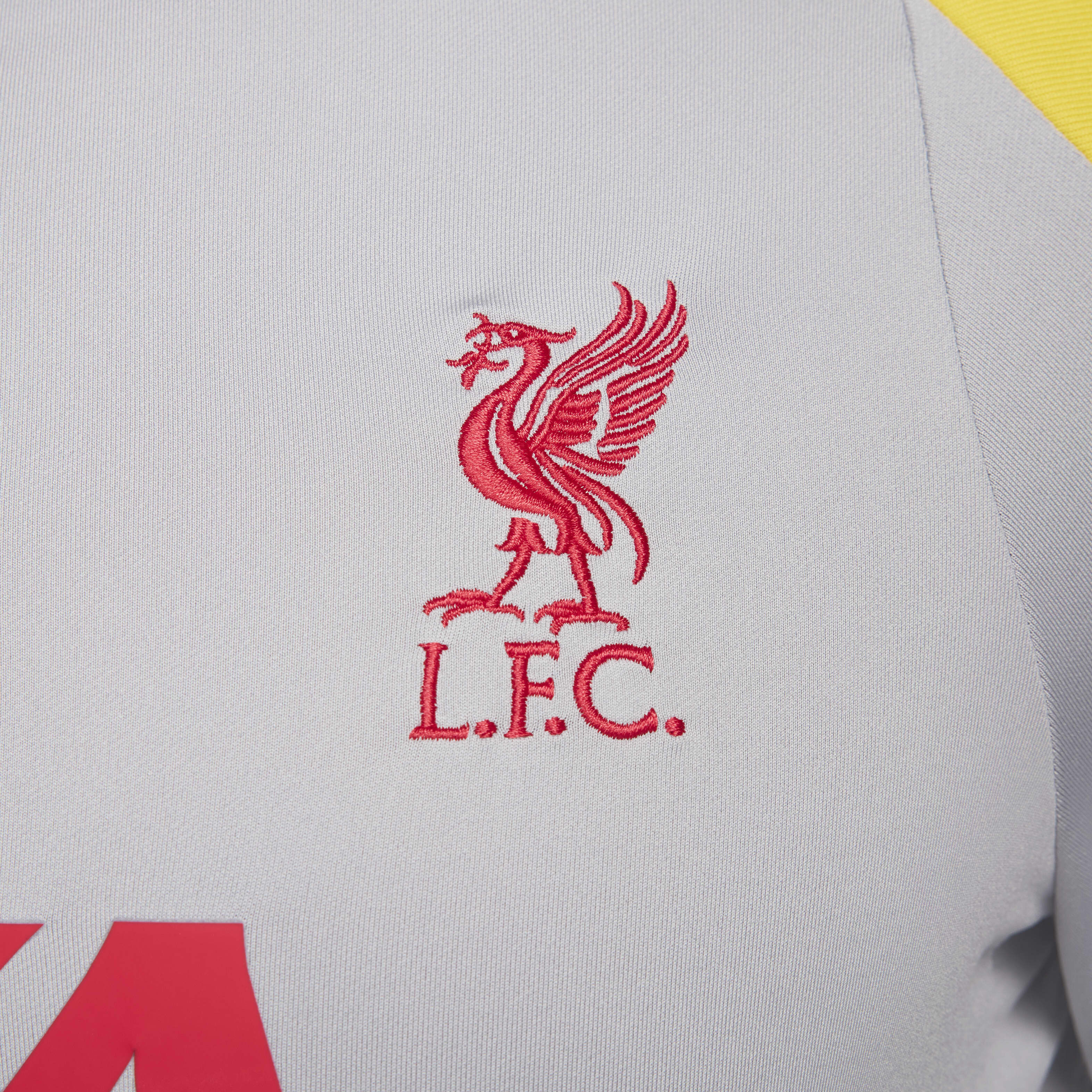 Liverpool F.C. Strike Third image number 5