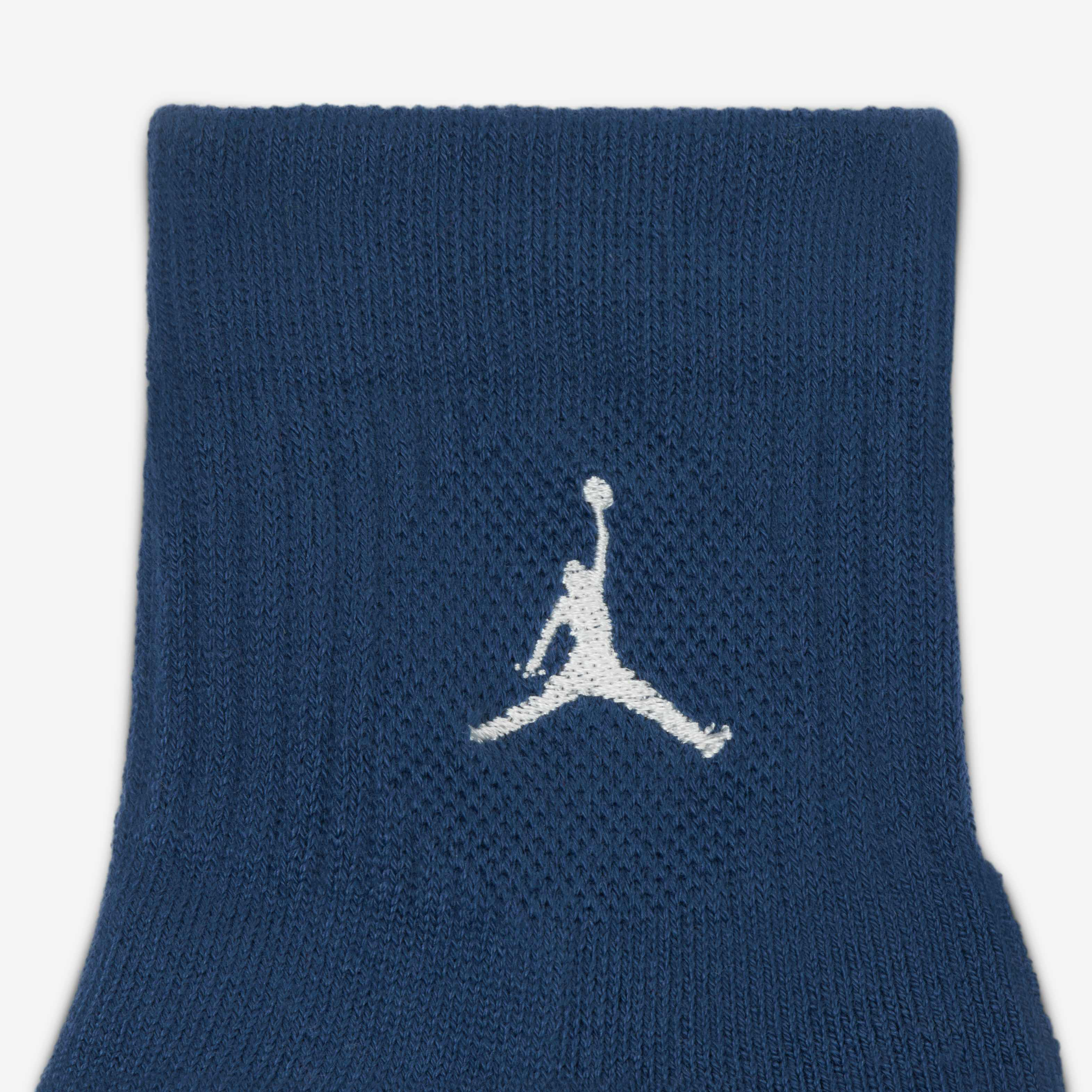 Jordan image number 3