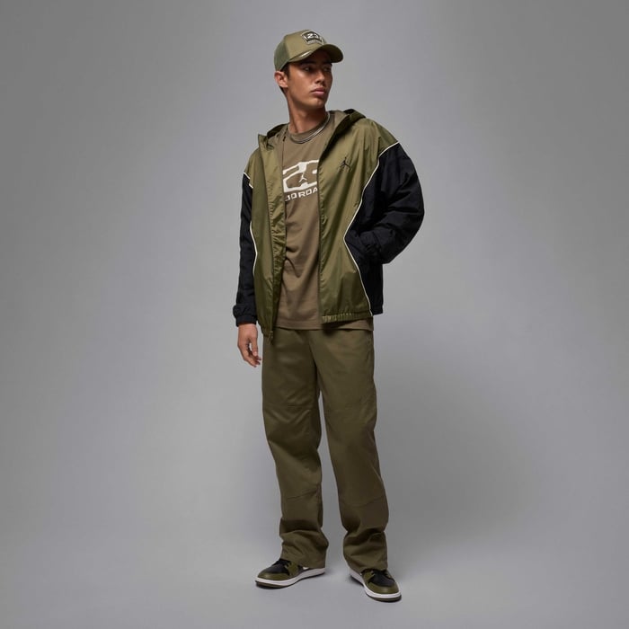 Jordan Essentials image number 6 Jordan Essentials image number 6