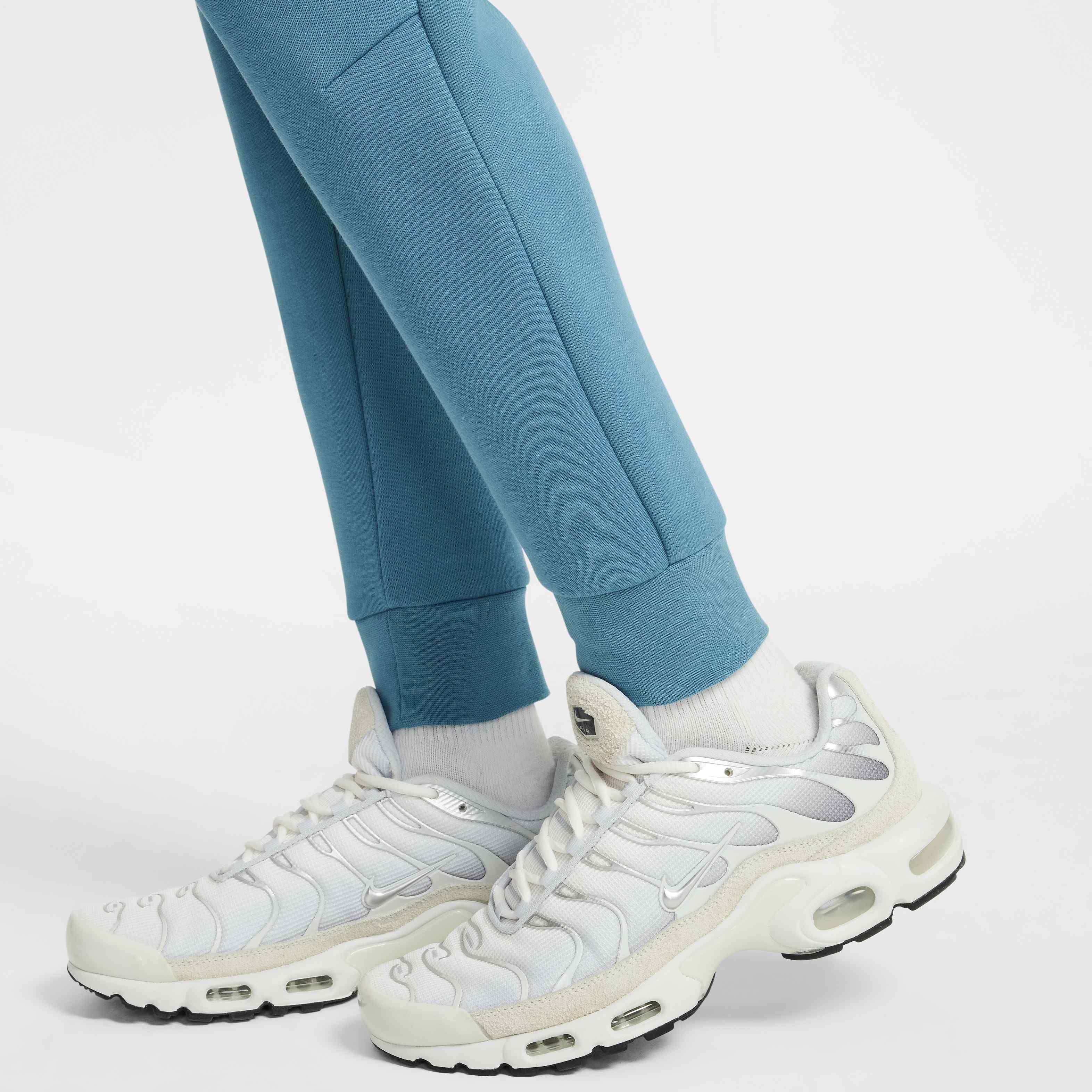 نايكي سبورتسوير تك فليس image number 8