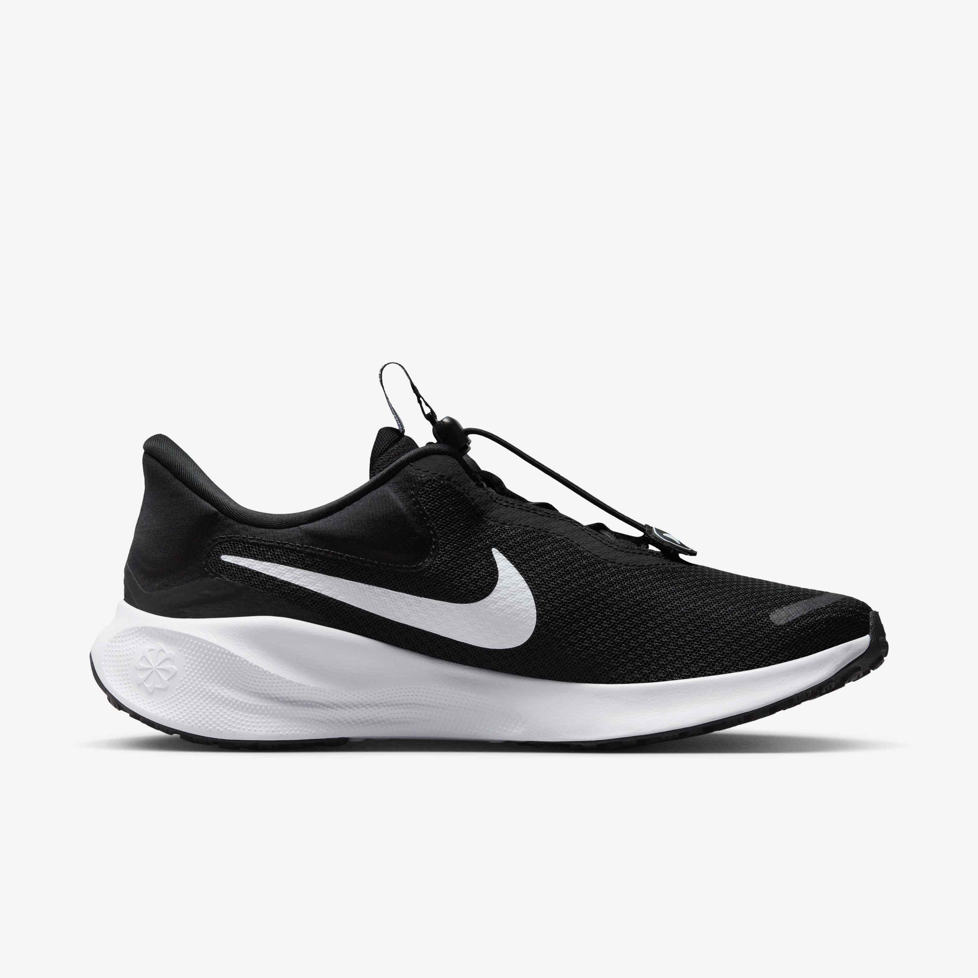 Nike Revolution 7 EasyOn image number 2