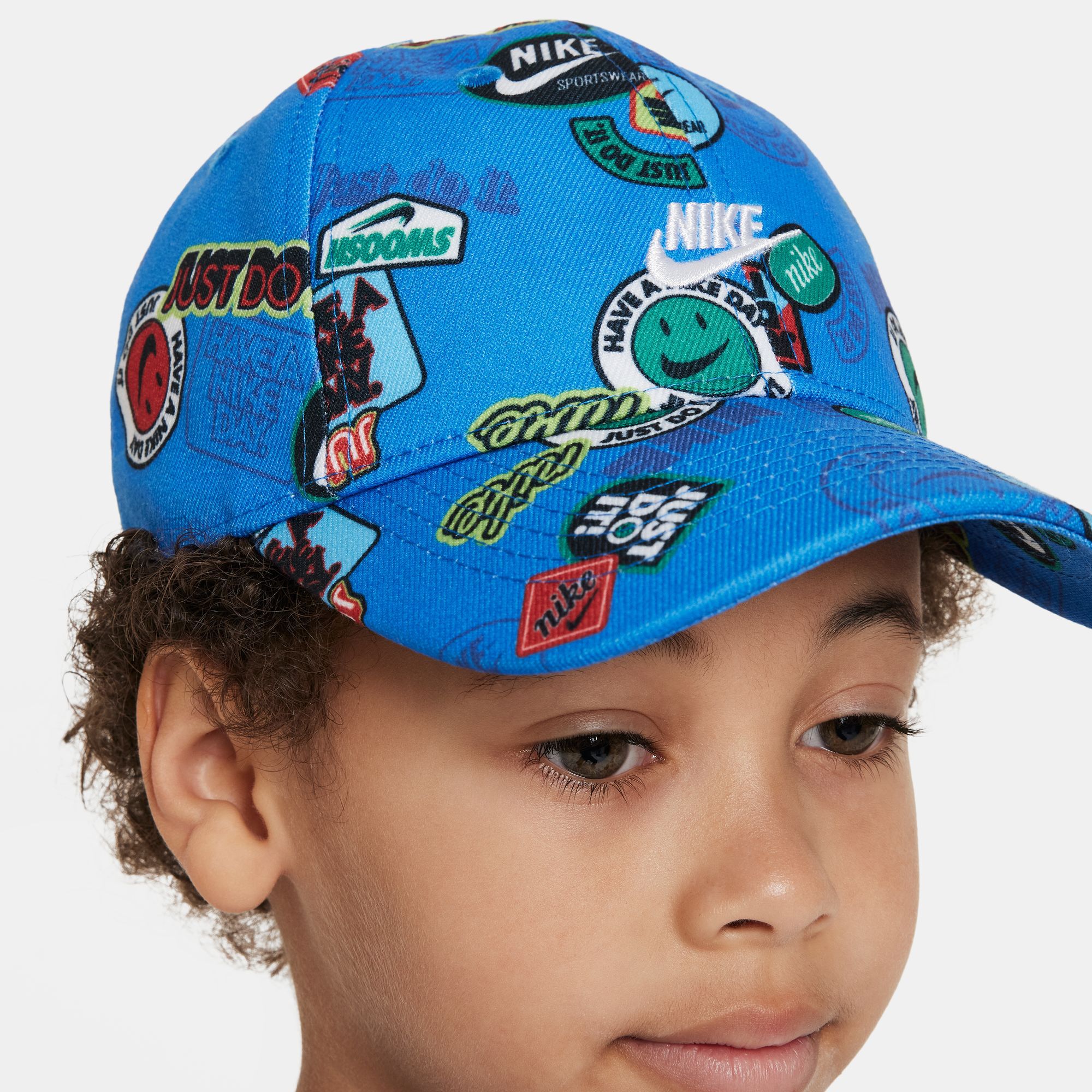 Buy Nike Little Kids' Printed Curved Brim Cap - Light Photo