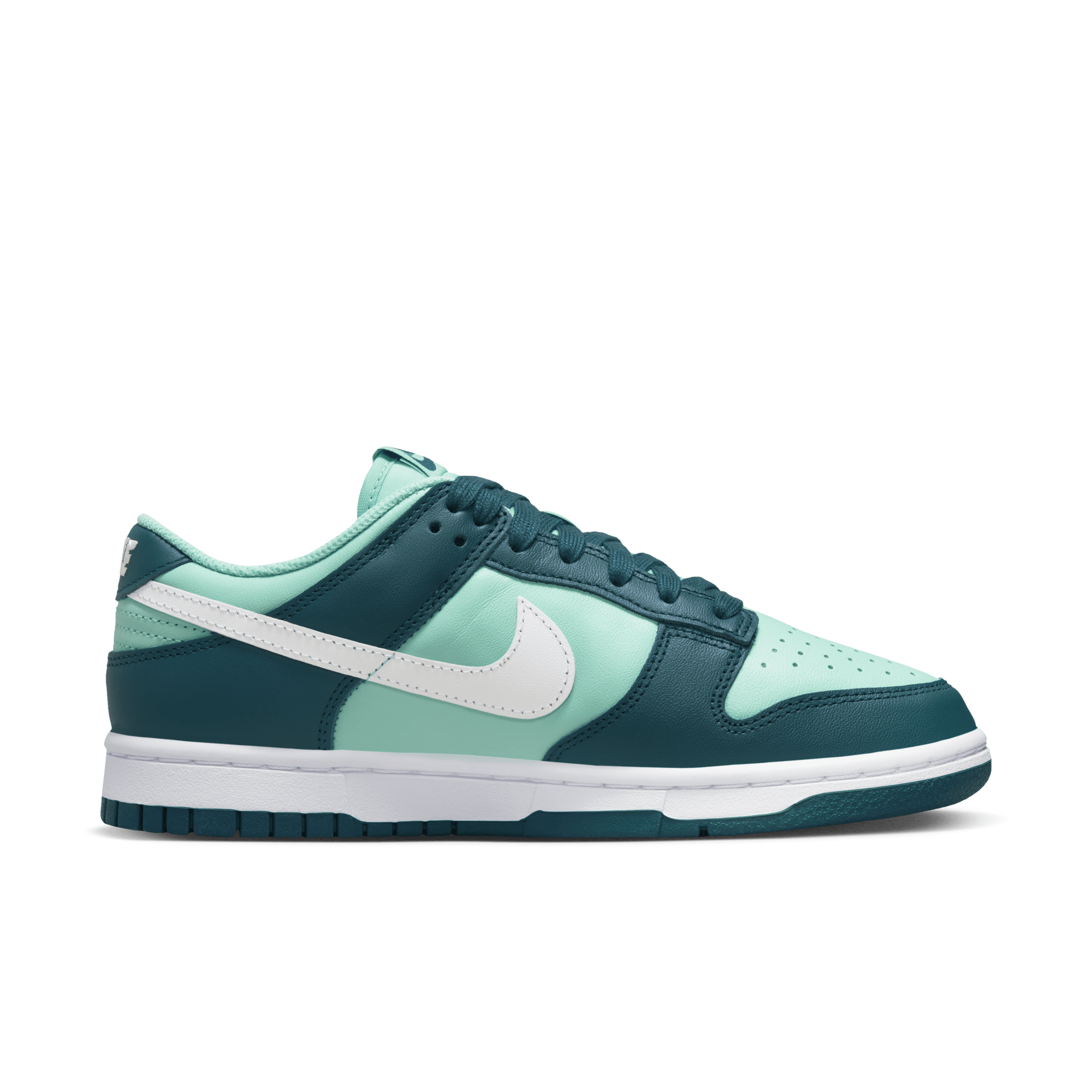 Channel 0 nike dunks hotsell
