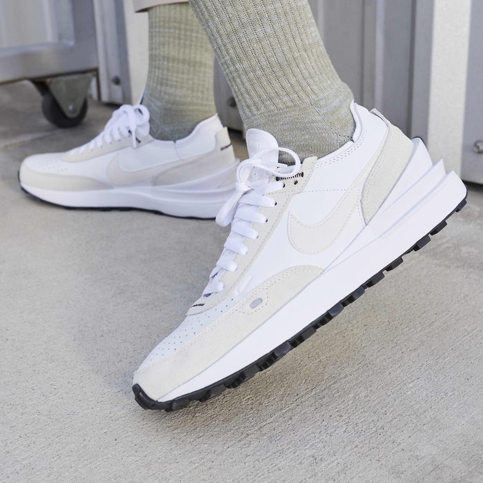 Waffle Sneaker Nike Ld Waffle Sacai Summit White On Feet Buy Nike