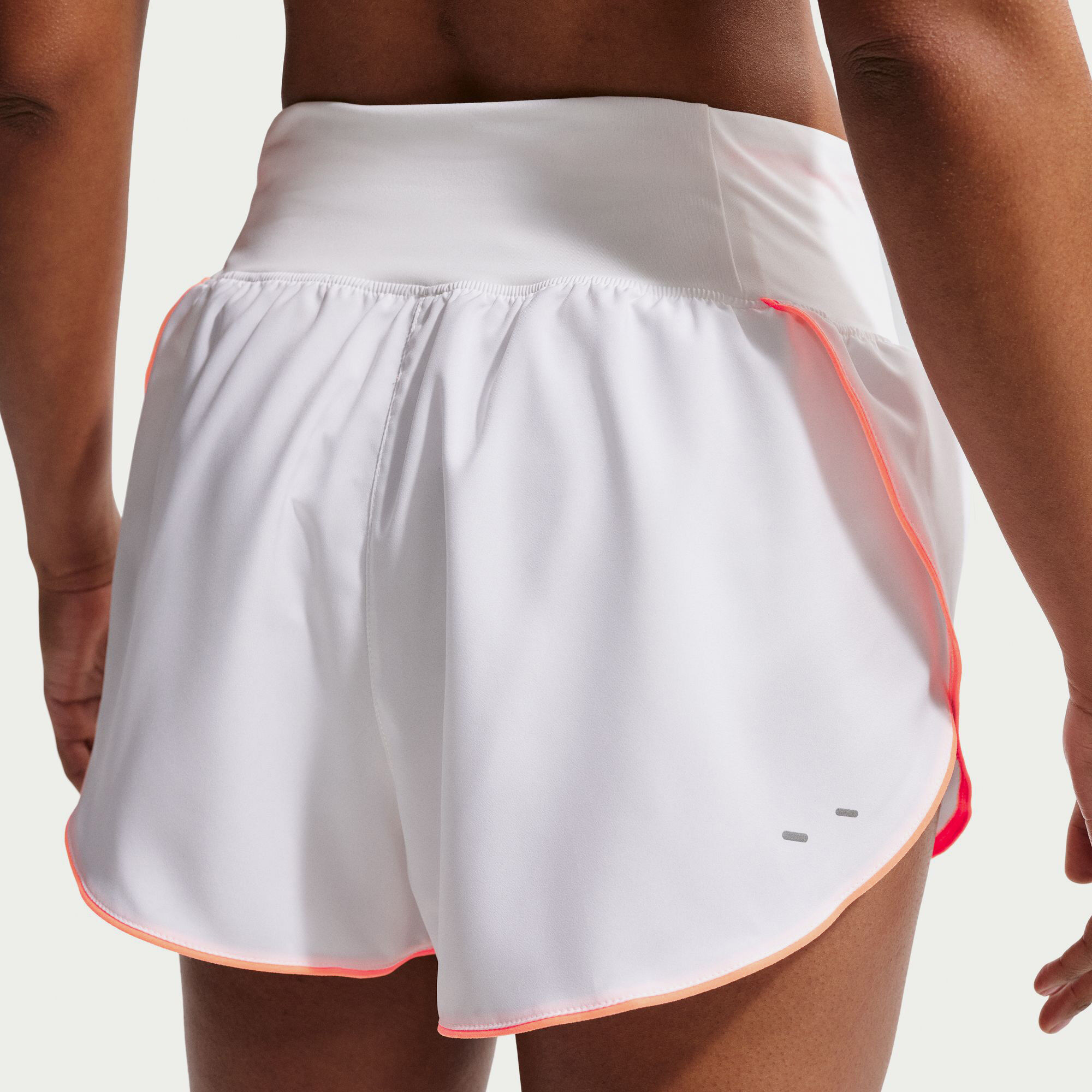 نايكي تيمبو فلو سووش image number 3