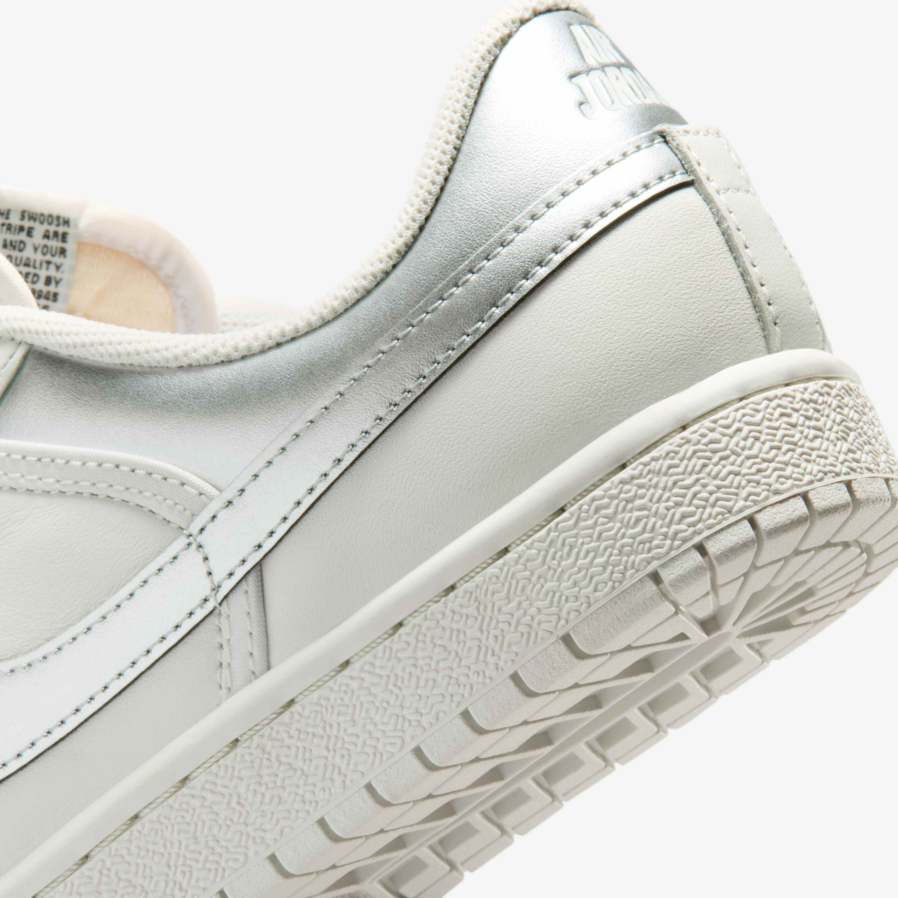 اير جوردن سكايلاين لو image number 7