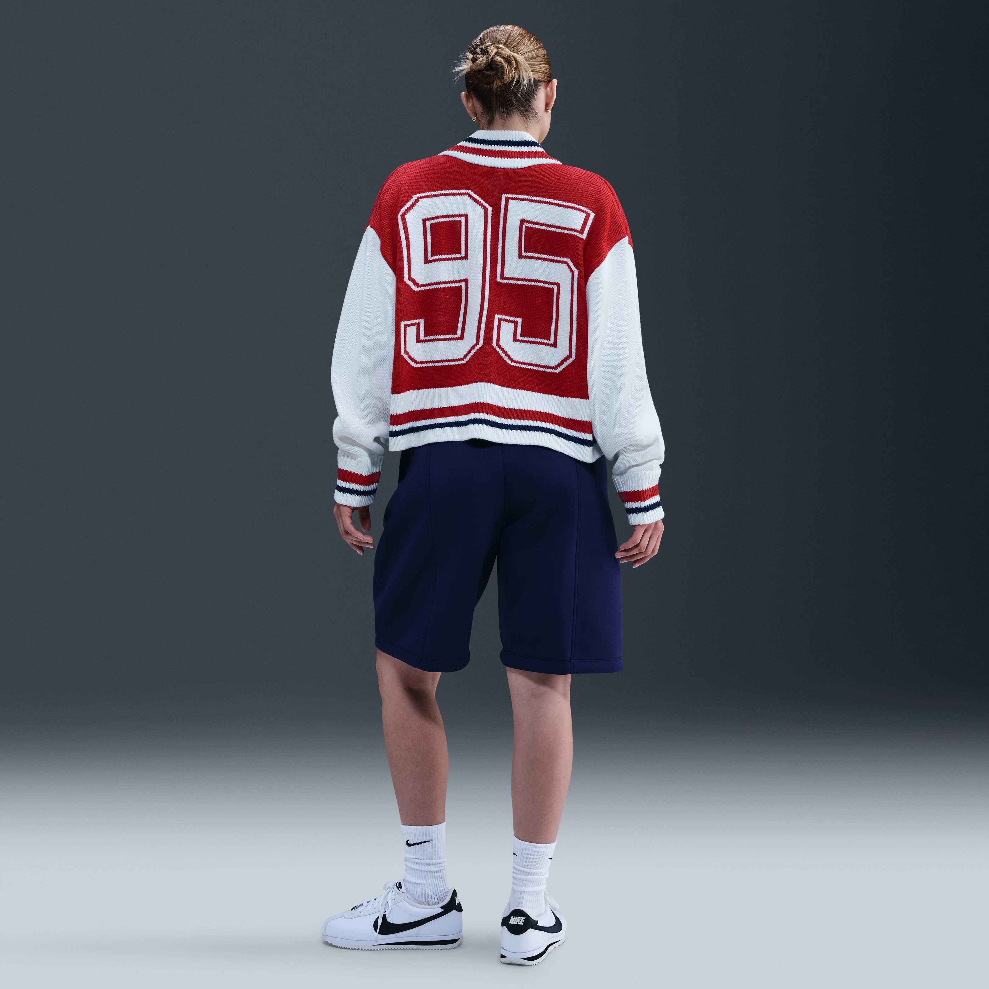 نايكي سبورتسوير image number 4