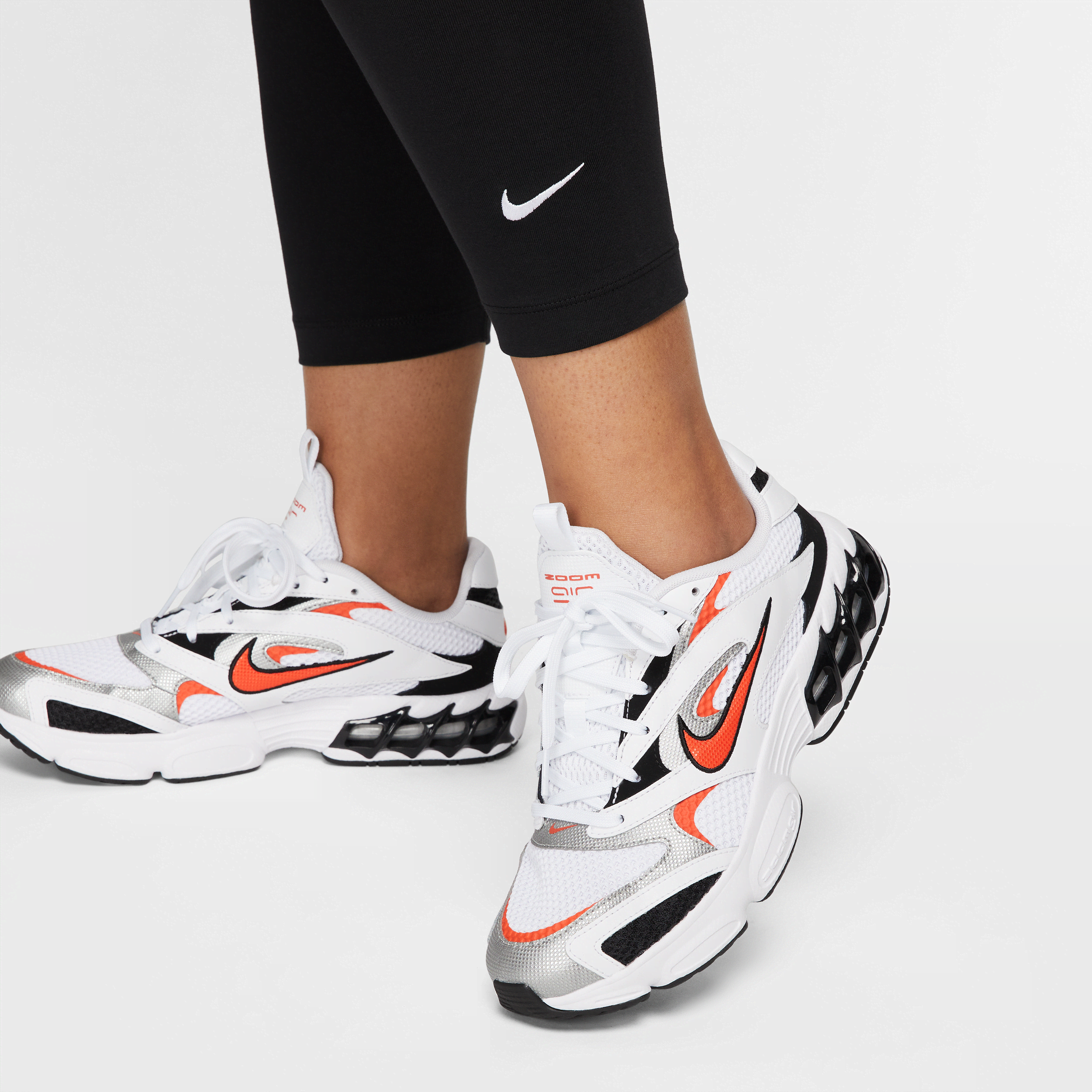 نايكي سبورتسوير ايسنشال image number 2