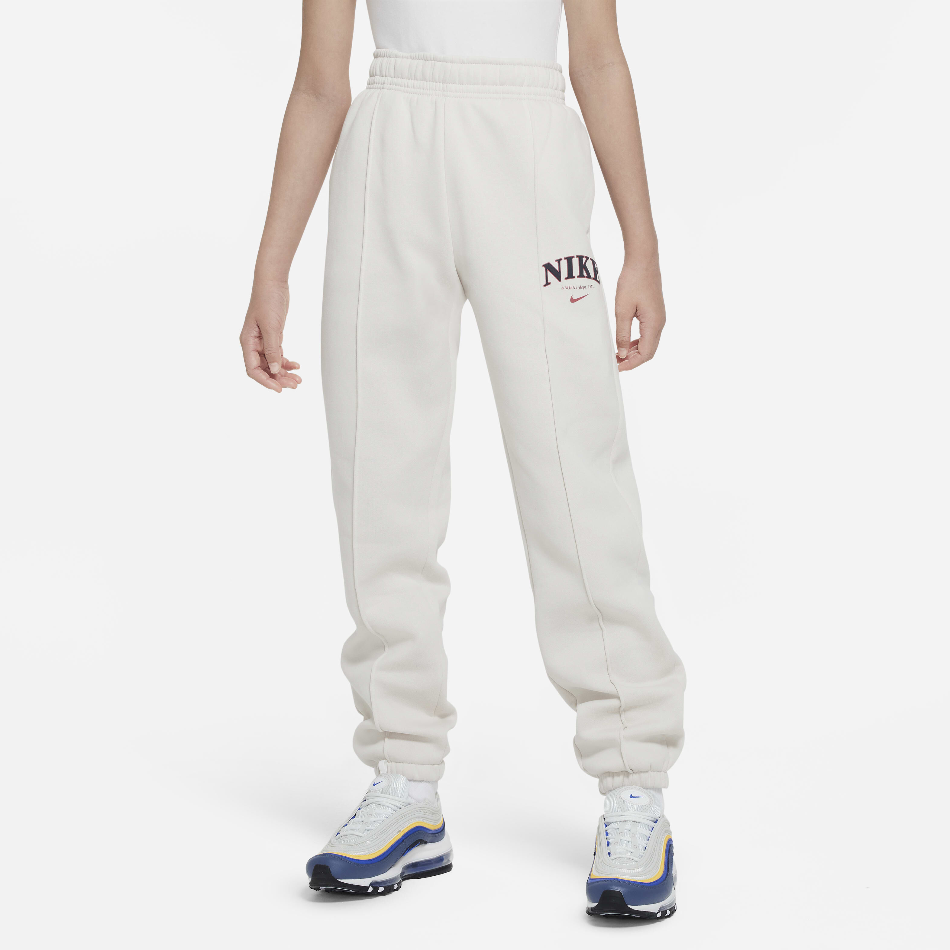 Nike Sportswear Trend image number 0