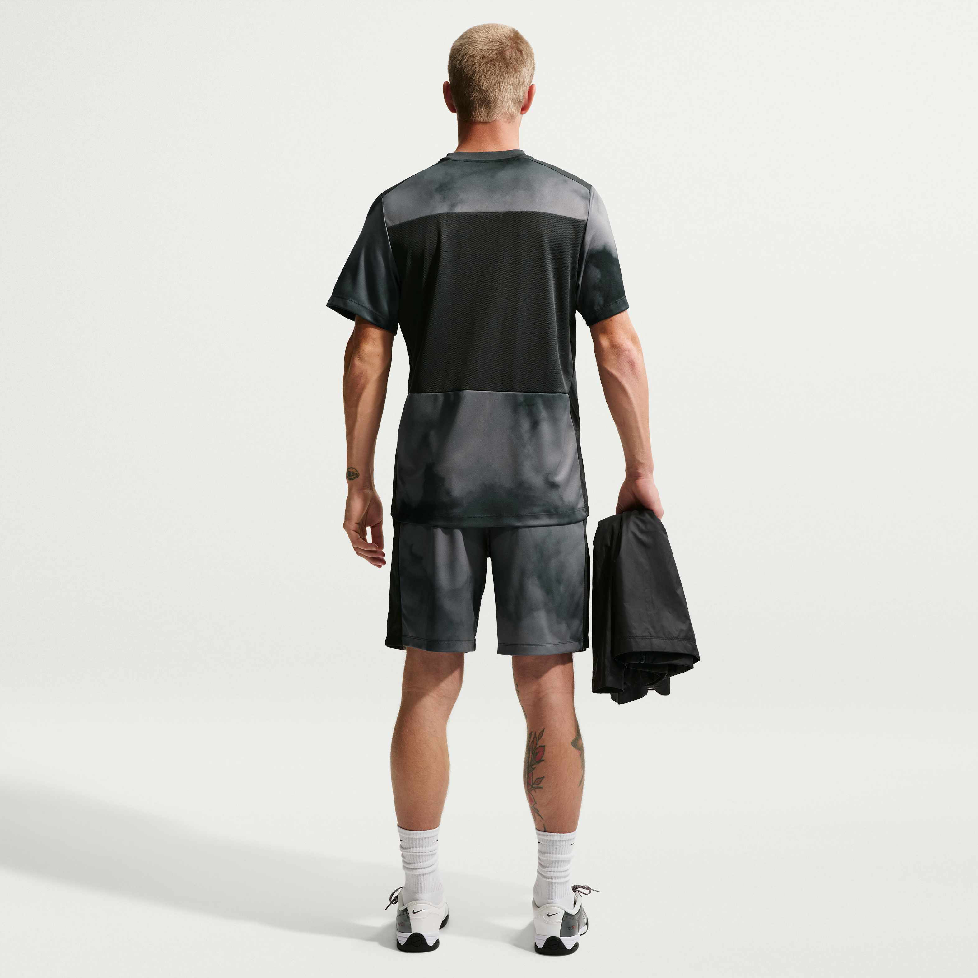 نايكي أكاديمي بلس image number 4