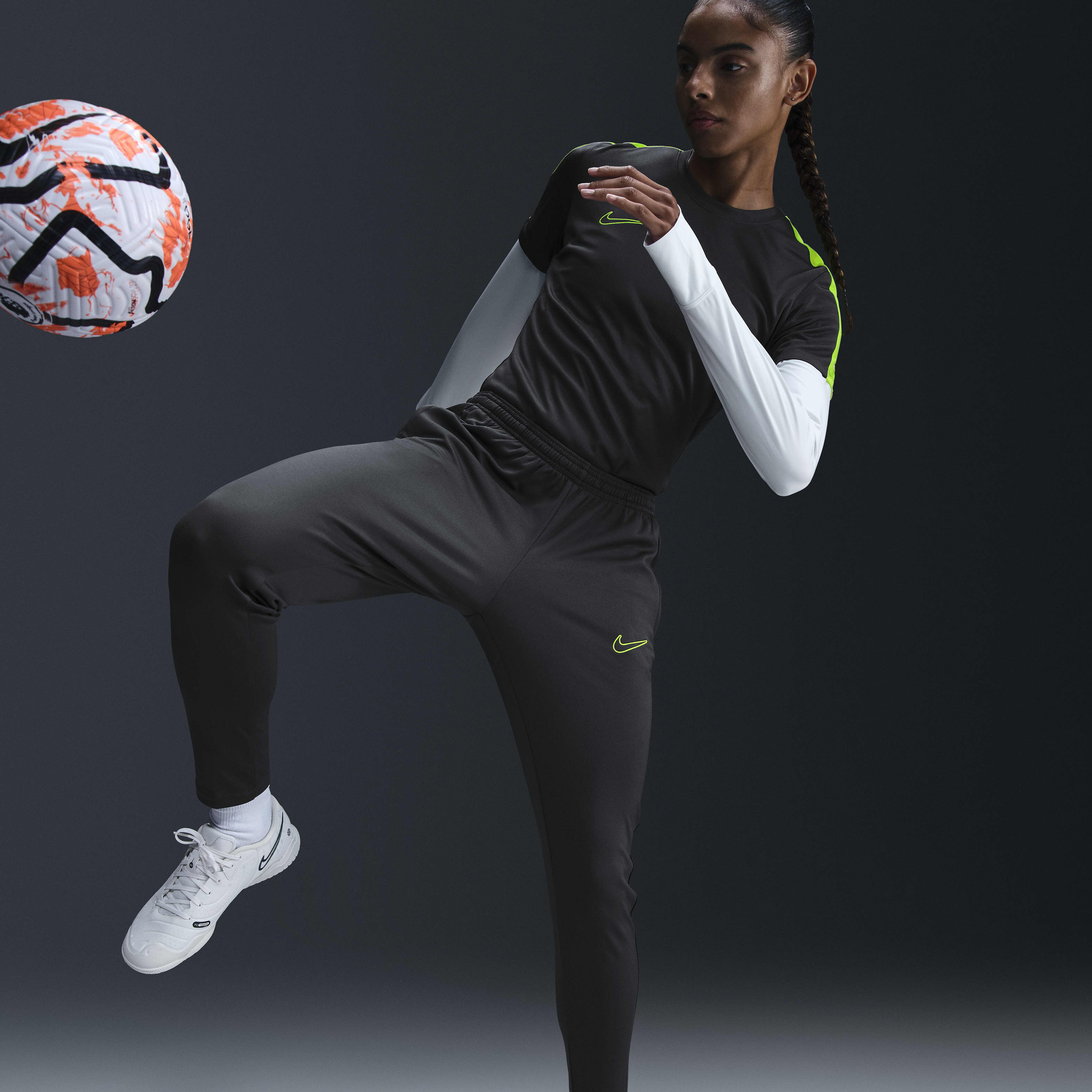 Nike football practice pants 2025