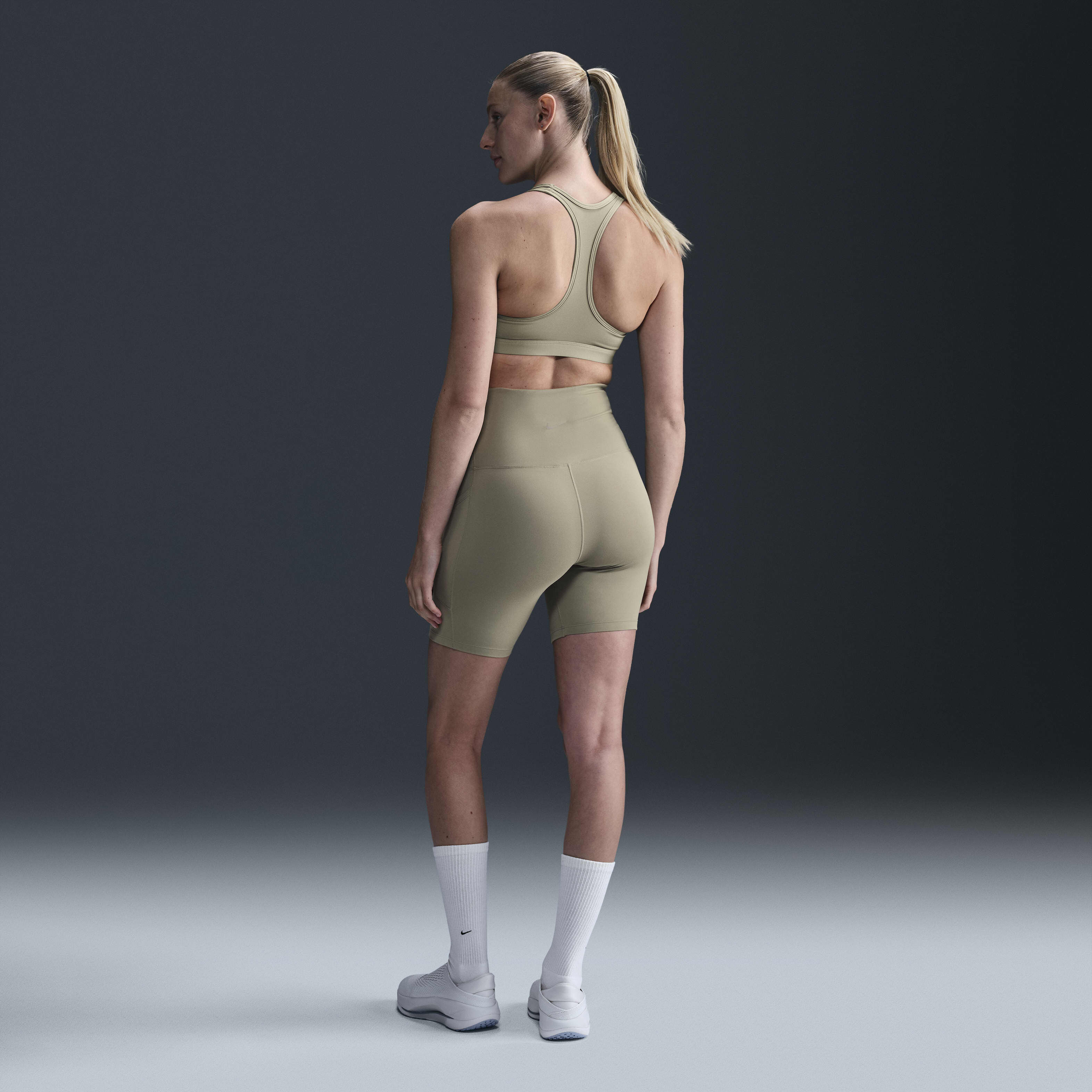 نايكي ون (للأمومة) image number 3