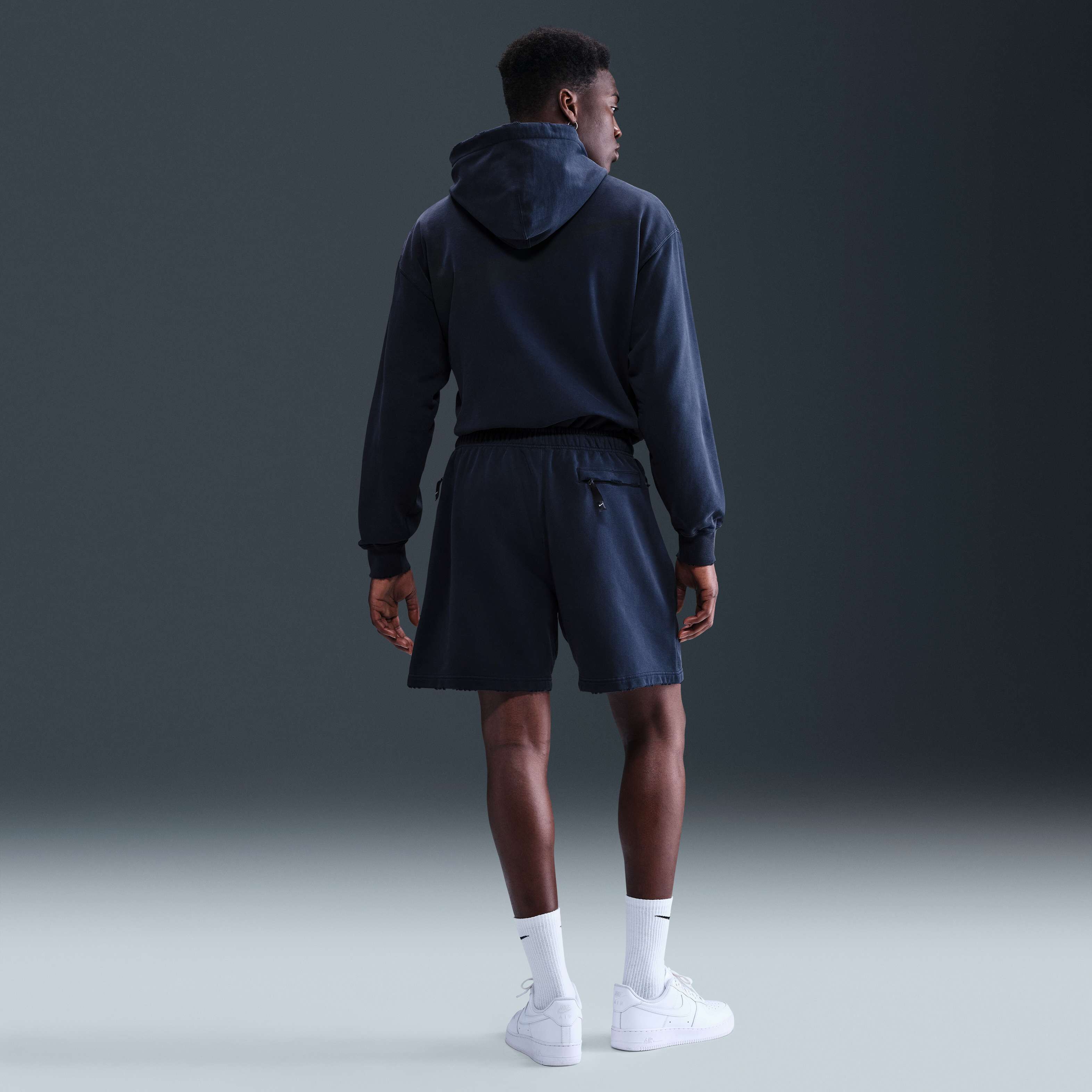 Nike Solo Swoosh image number 3