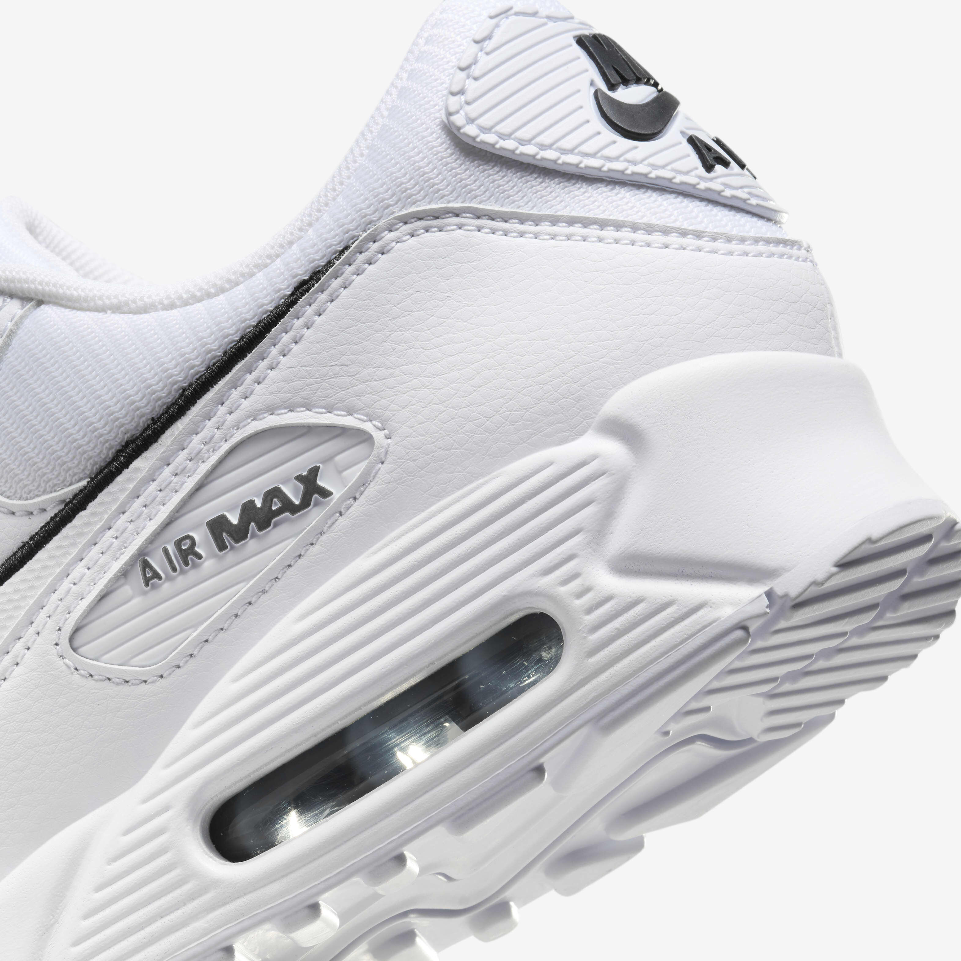 Buy Nike Air Max 90 Men s Shoes Nike Saudi Official