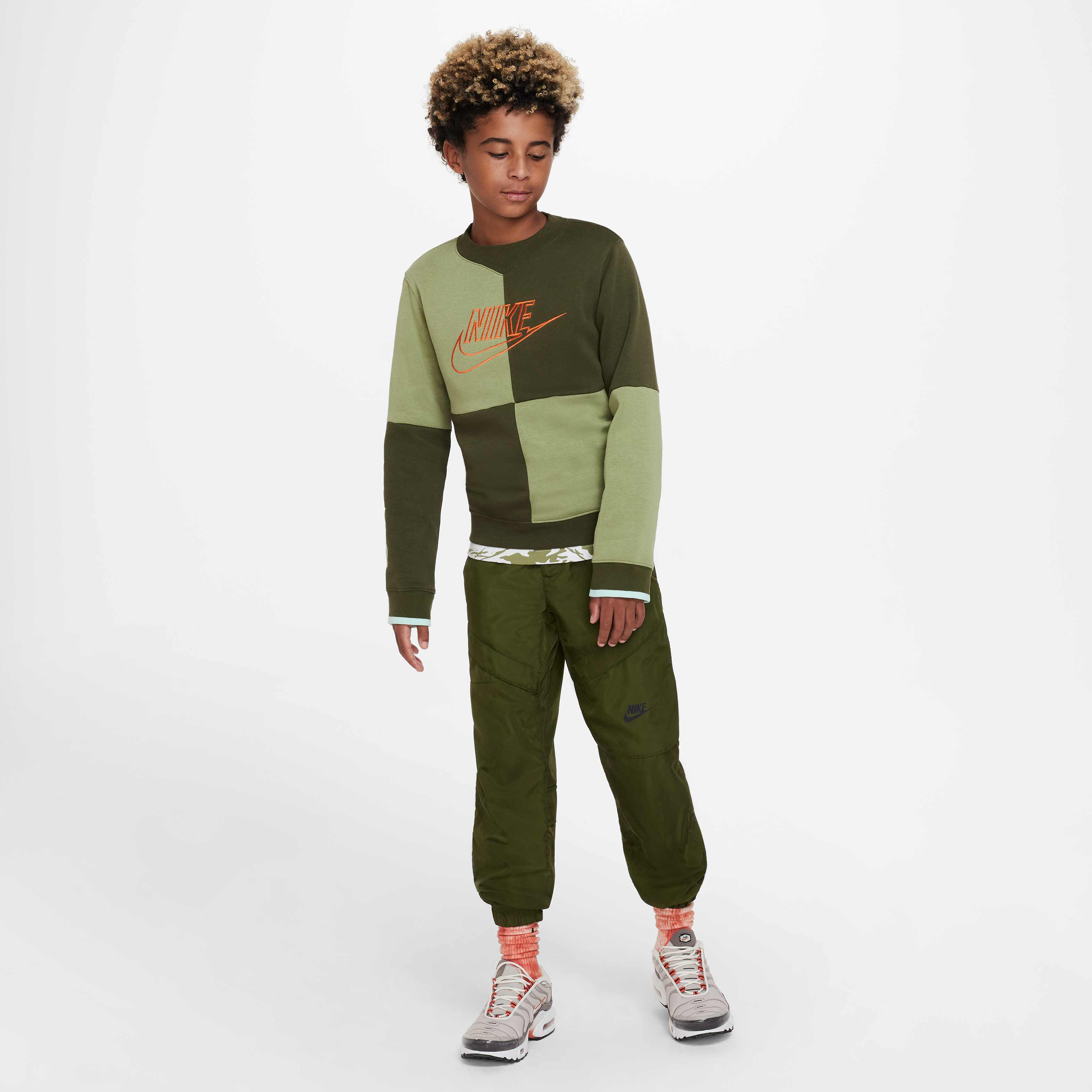 نايكي سبورتسوير image number 4