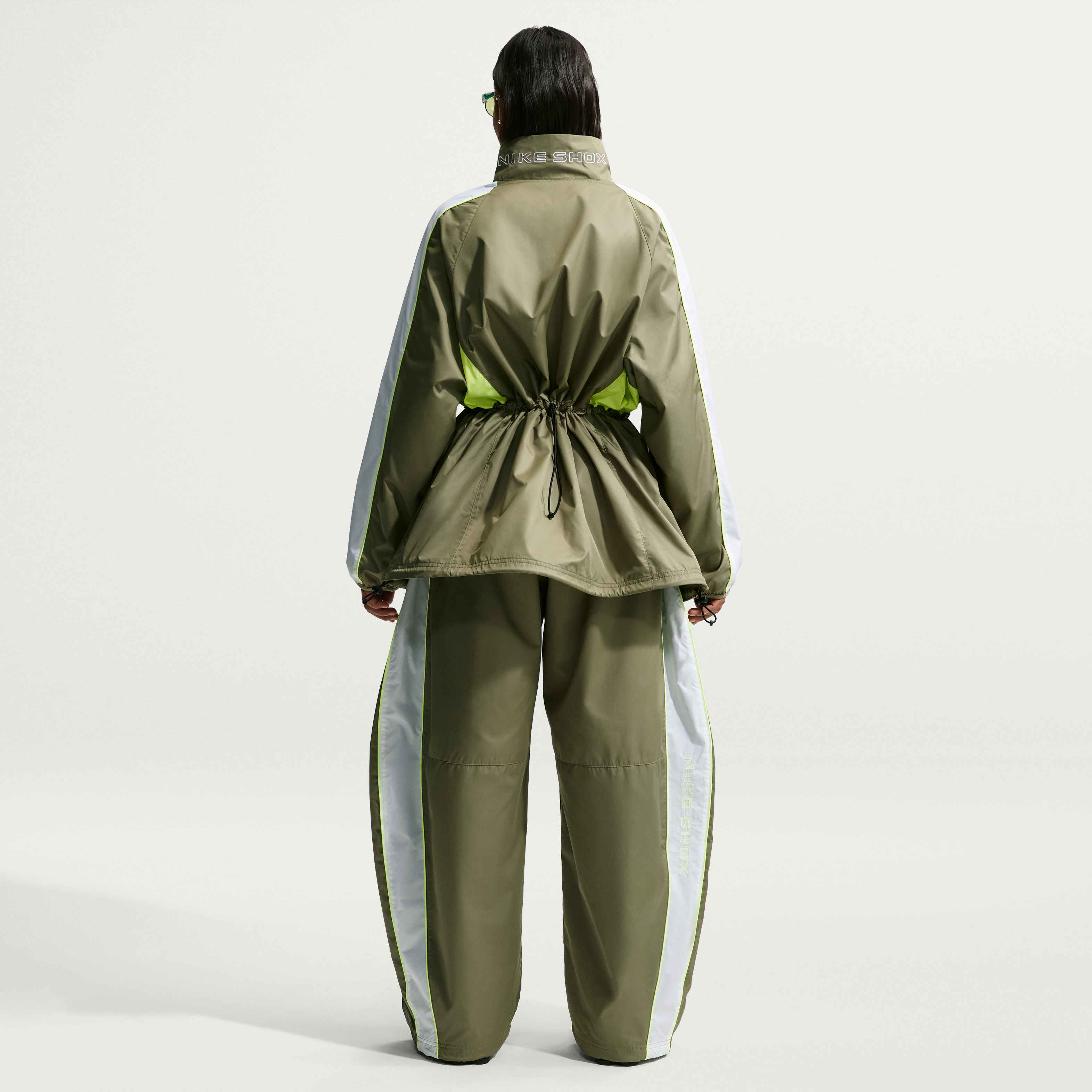 نايكي سبورتسوير شوكس image number 4