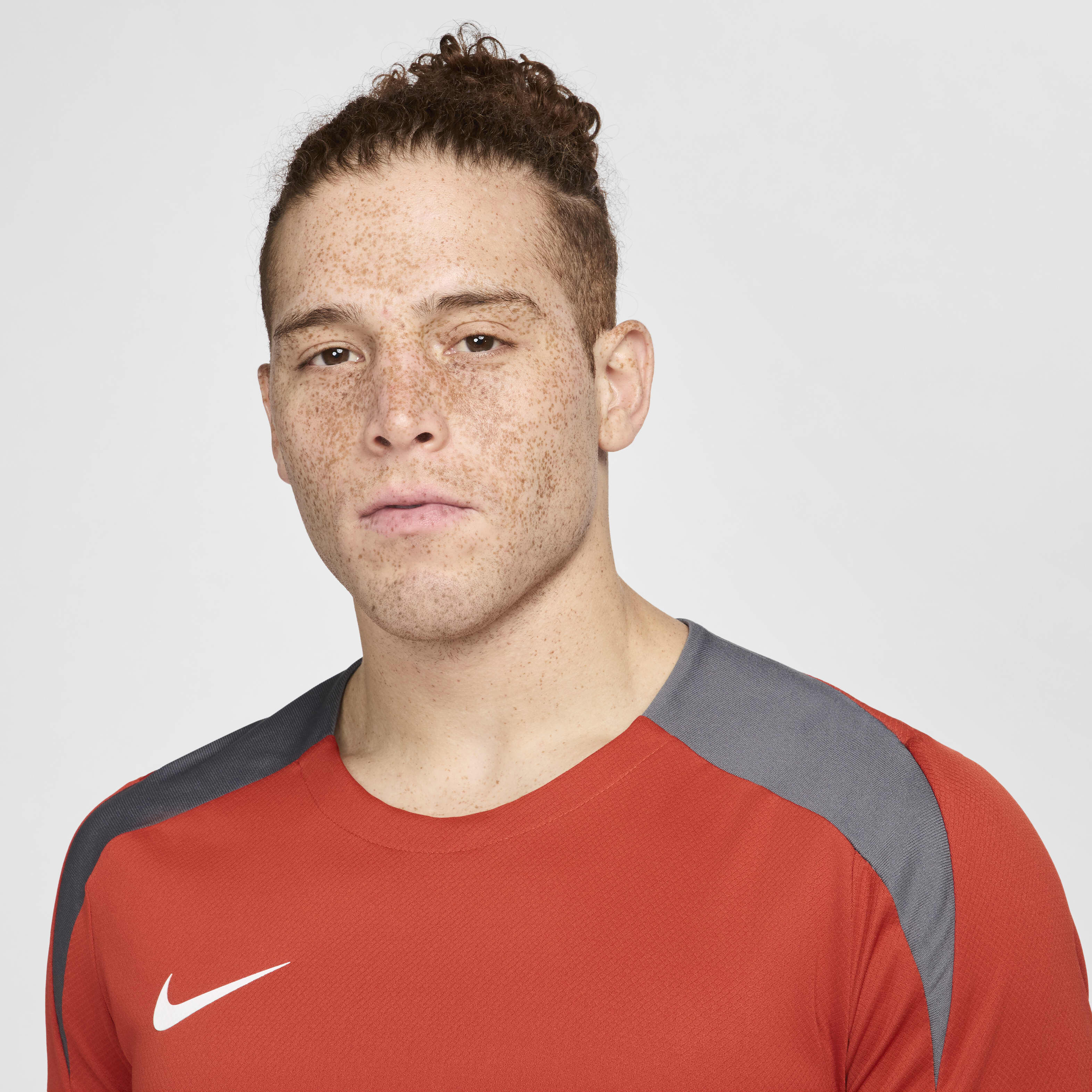 Nike Strike image number 2