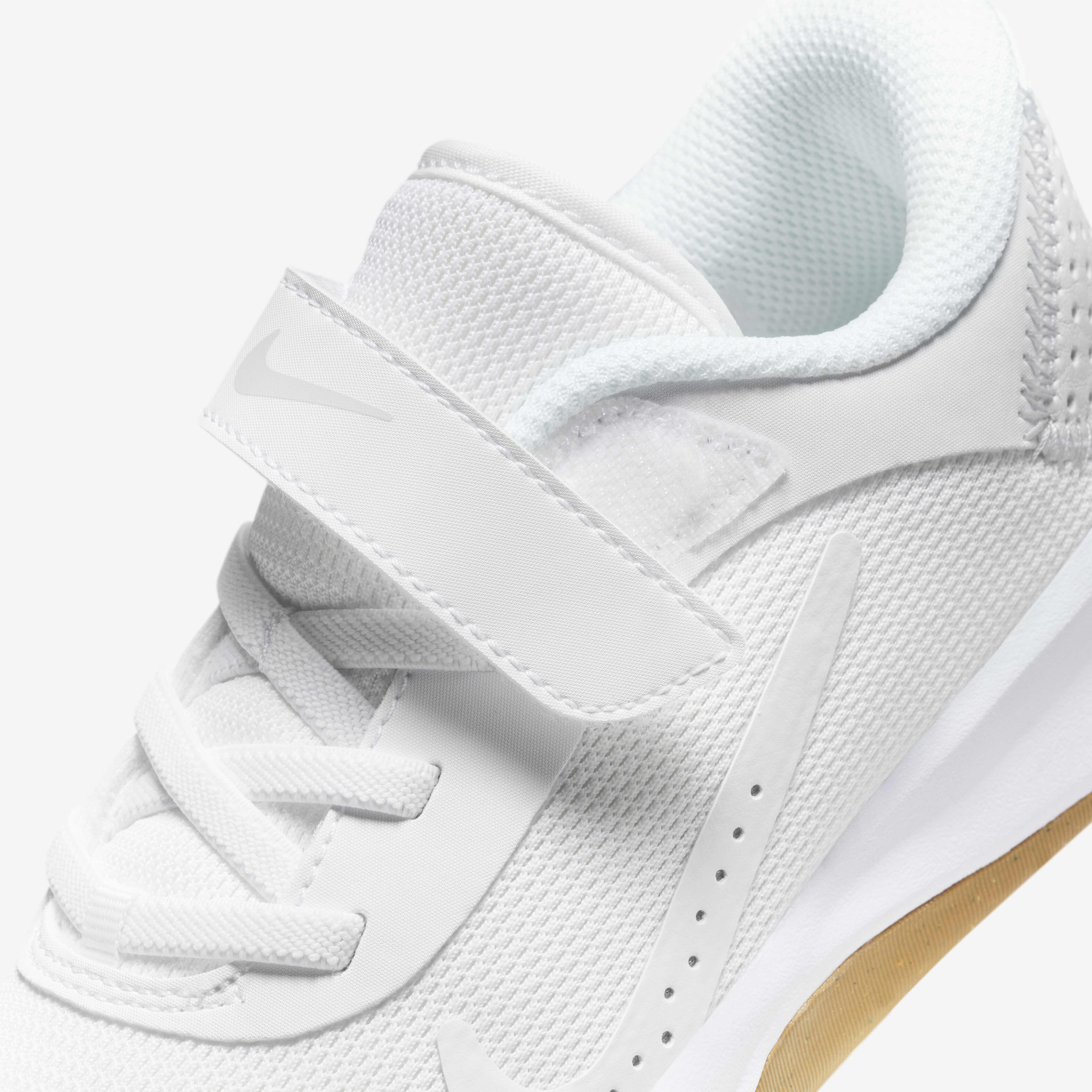 Nike Omni Multi-Court image number 8