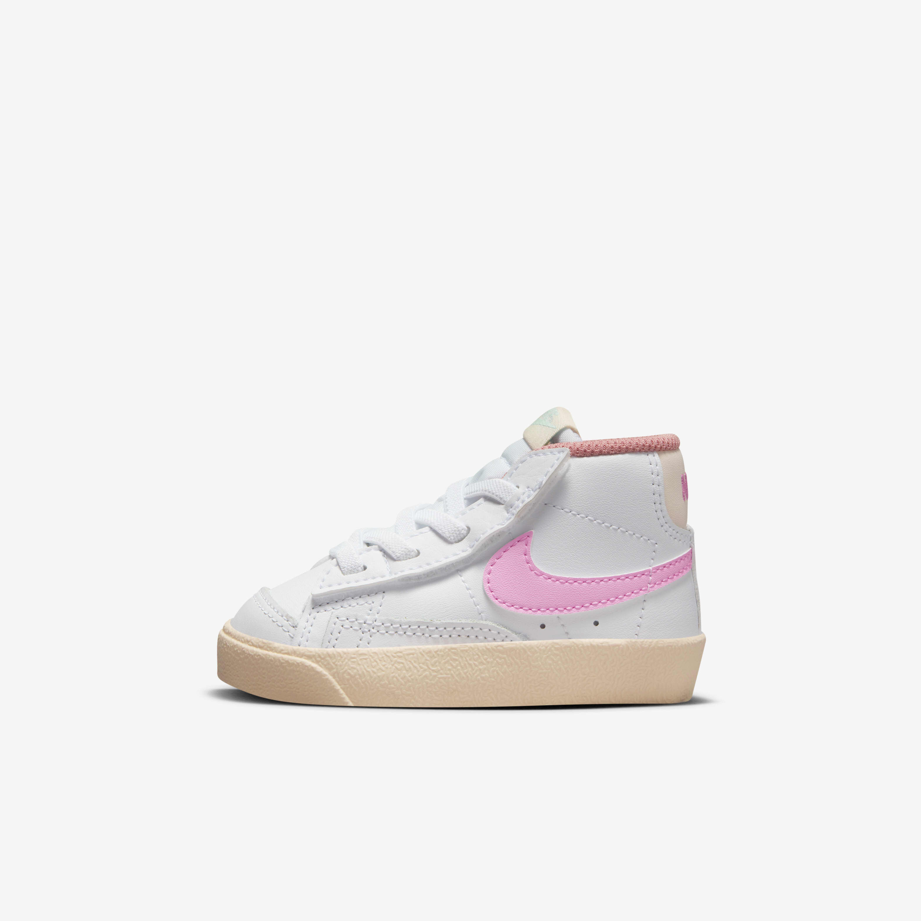 Nike Blazer Mid '77 image number 0