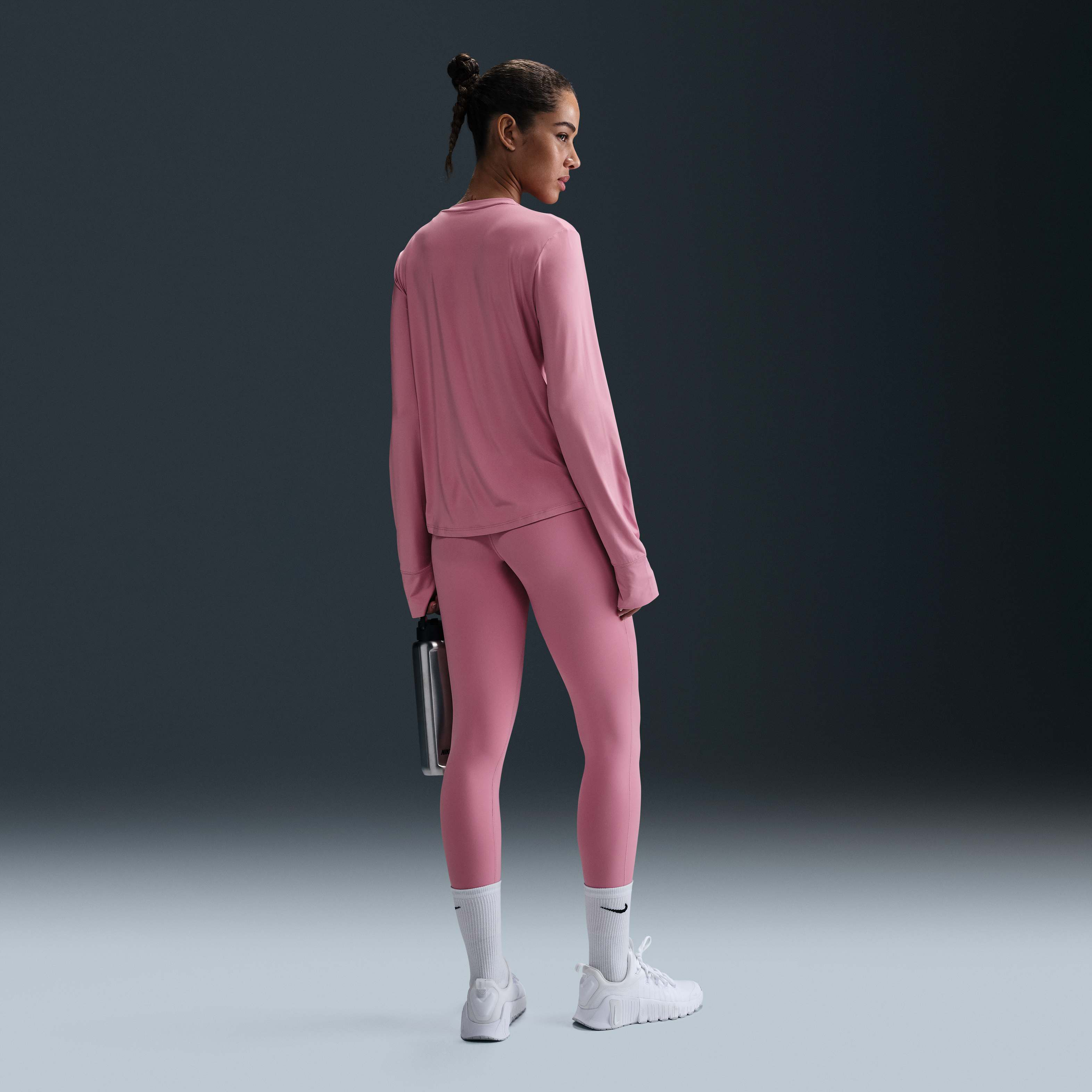 نايكي ون كلاسيك image number 4