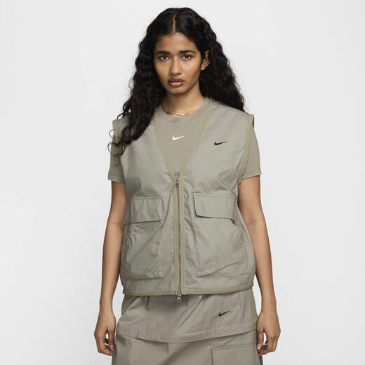 Women Looks-Nike, Nike Sportswear Essential, Women's Loose Woven Cargo Gilet Women Looks-Nike, Nike Sportswear Essential, Women's Loose Woven Cargo Gilet