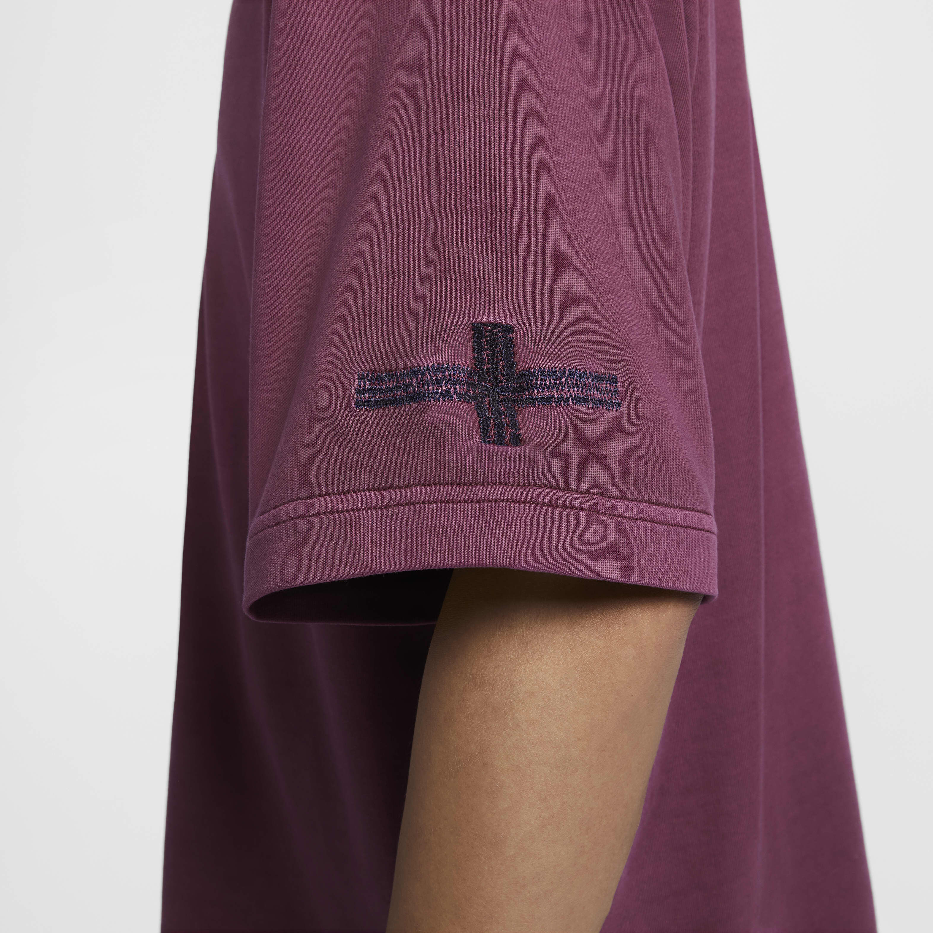 England Sport Essentials+ image number 3