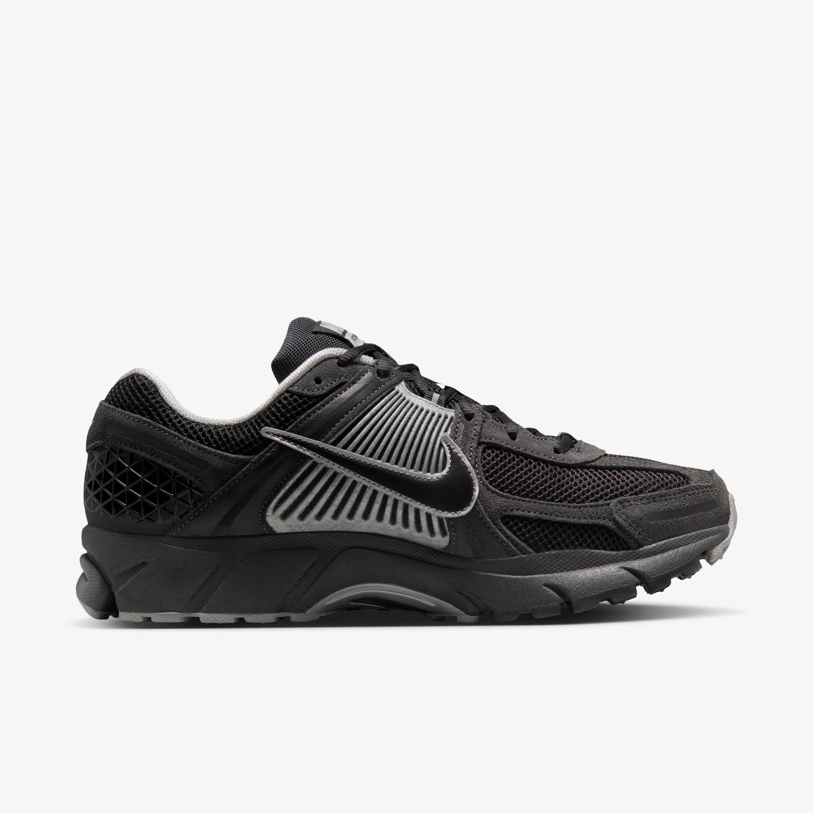 Nike Zoom Vomero 5 image number 2