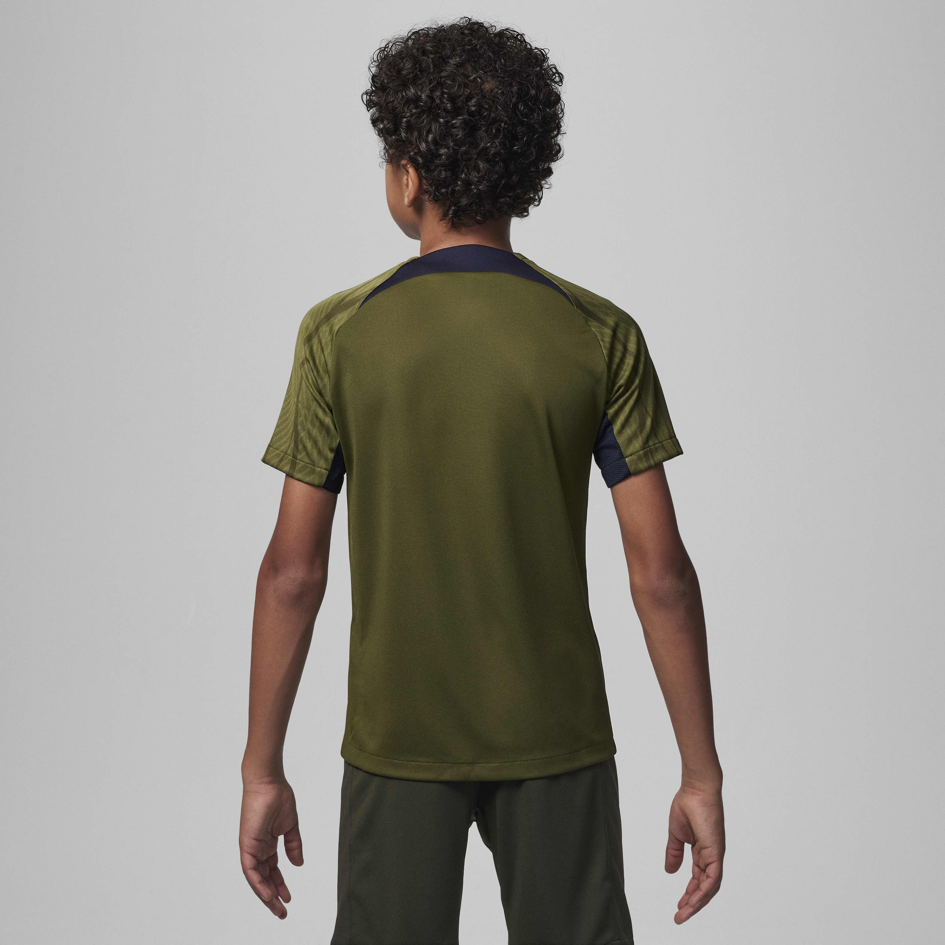 باريس سان جيرمان سترايك البديل image number 1