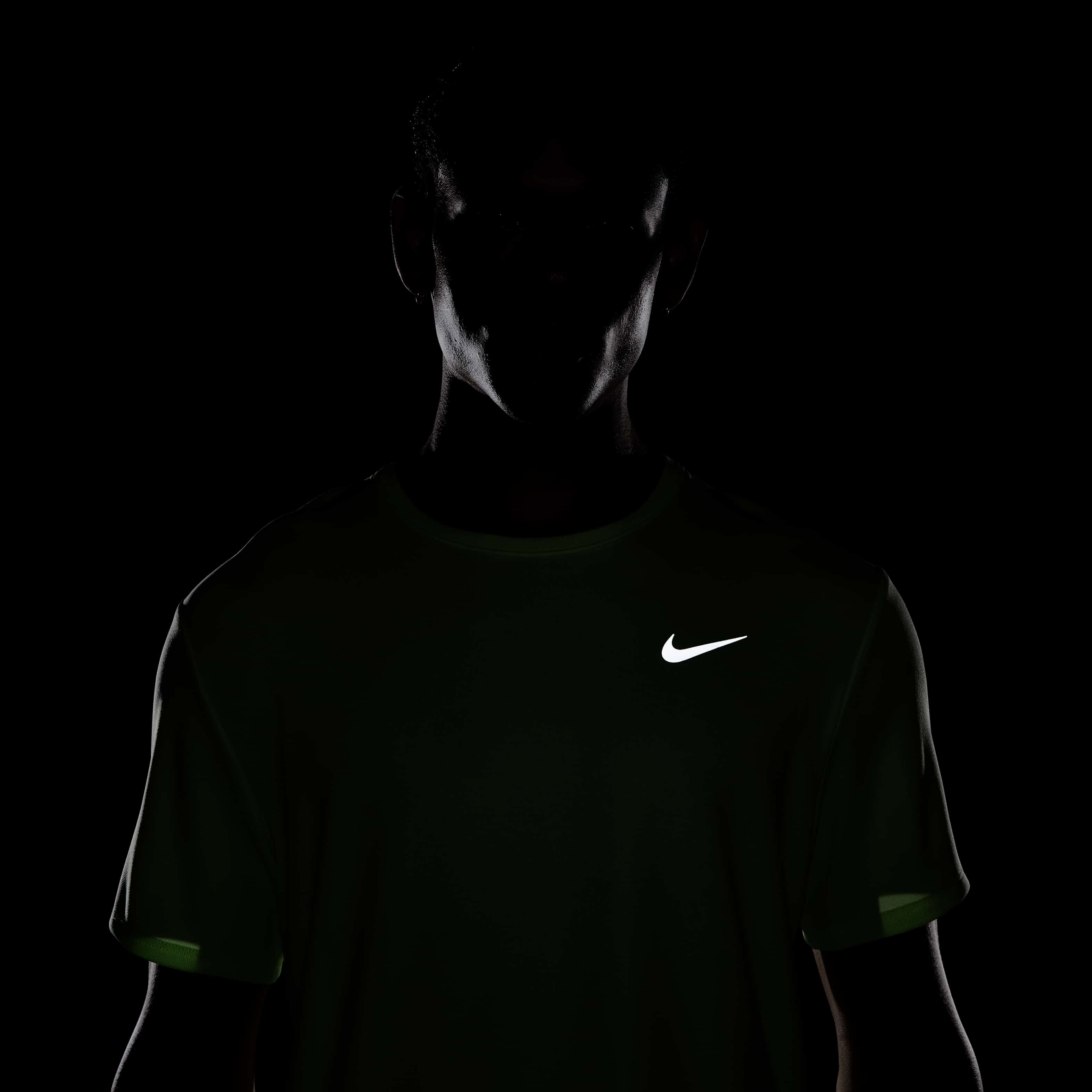 Nike Miler image number 5